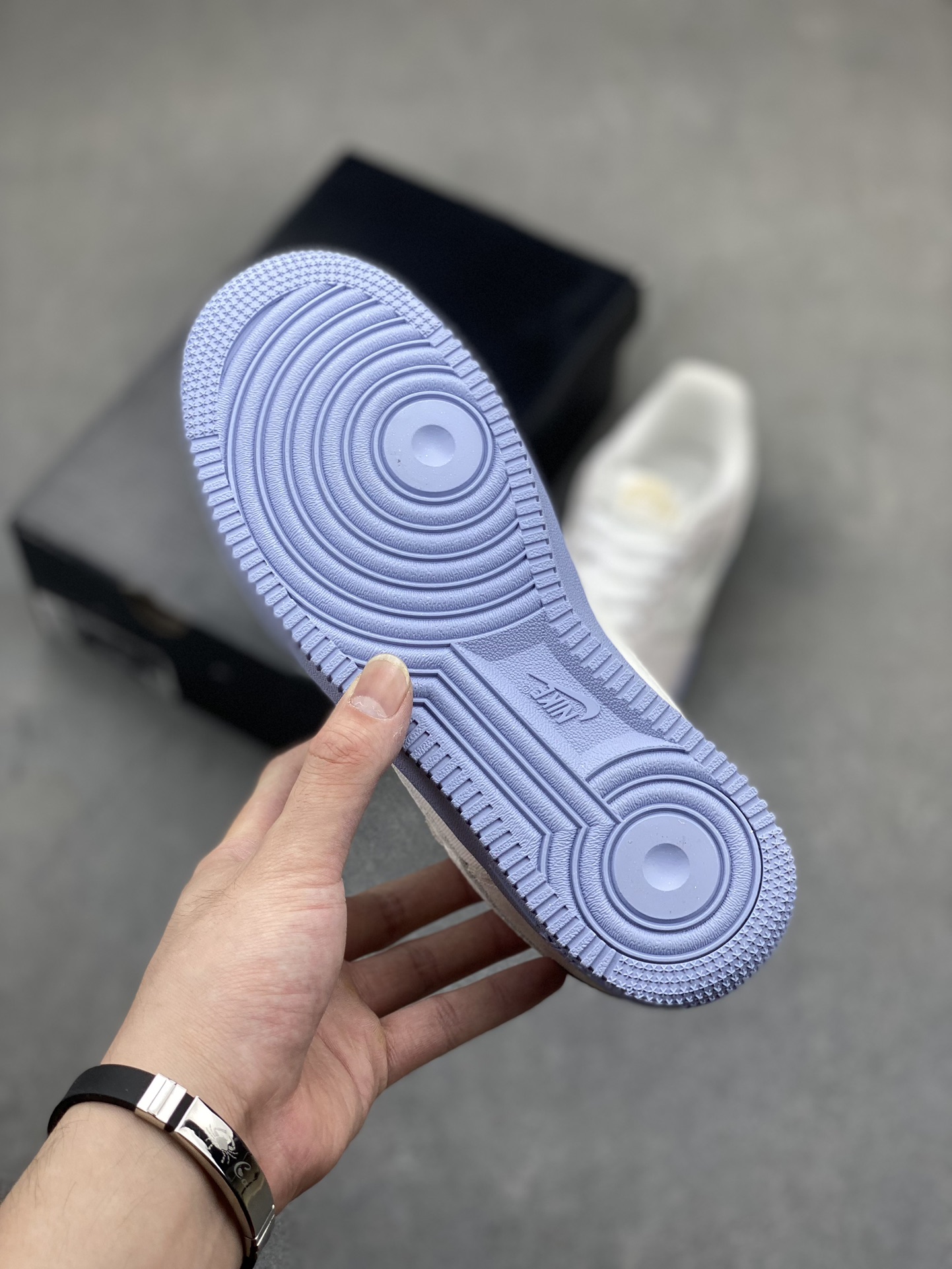 Nike Air Force 1 Low: Iconic Style, All-Day Comfort, and Full-Length Air Cushioning 7 i1718476898 8814 0