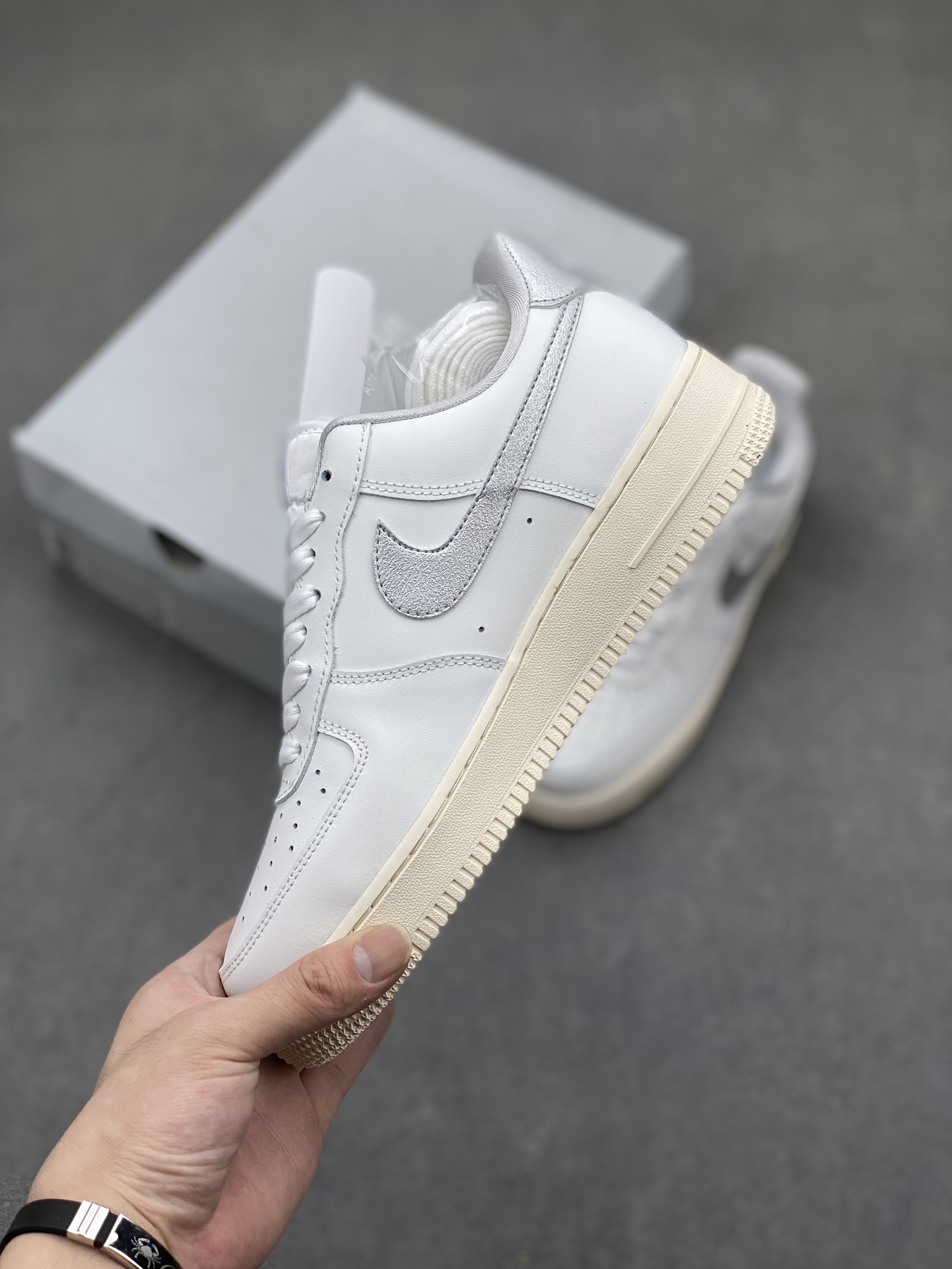 Nike Air Force 1 Low White/Silver Casual Sneakers - Full Air Cushion 4 i1718476950 5006 1