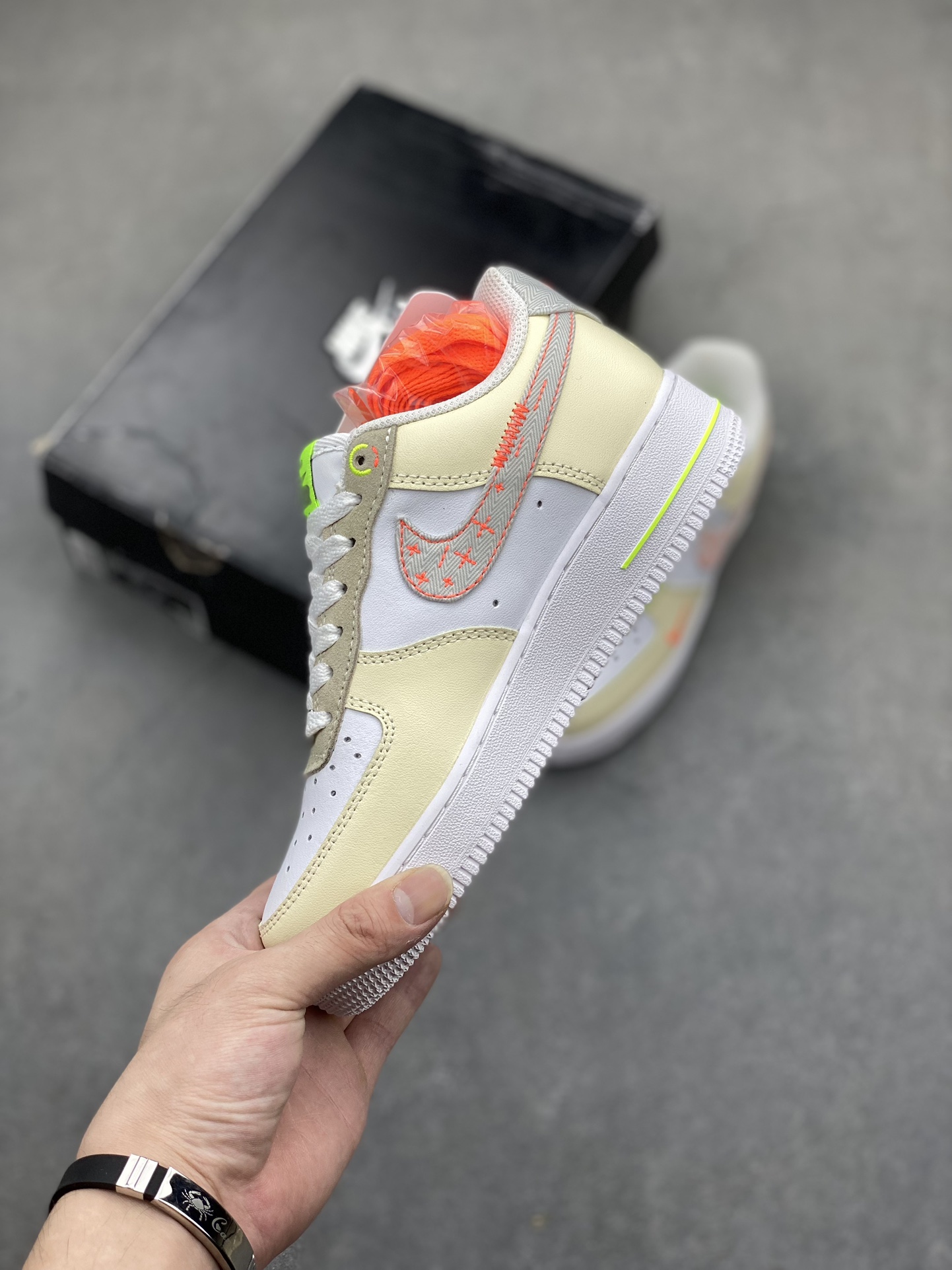 Nike Air Force 1 Low Retro Sneakers, Full-Palm Air Cushion, Sports Shoes 4 i1718477027 2211 7