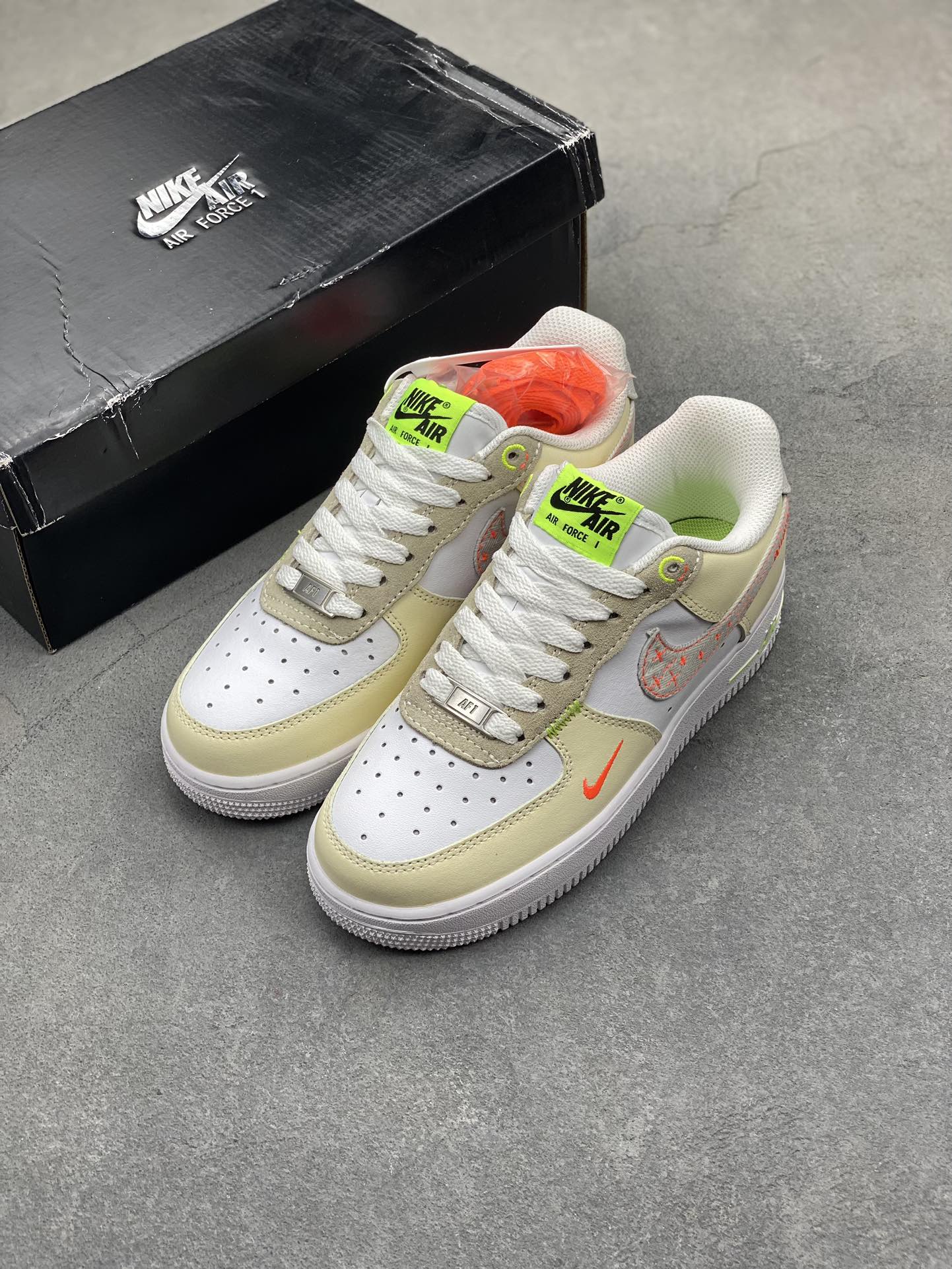 Nike Air Force 1 Low Retro Sneakers, Full-Palm Air Cushion, Sports Shoes 9 i1718477027 8040 6