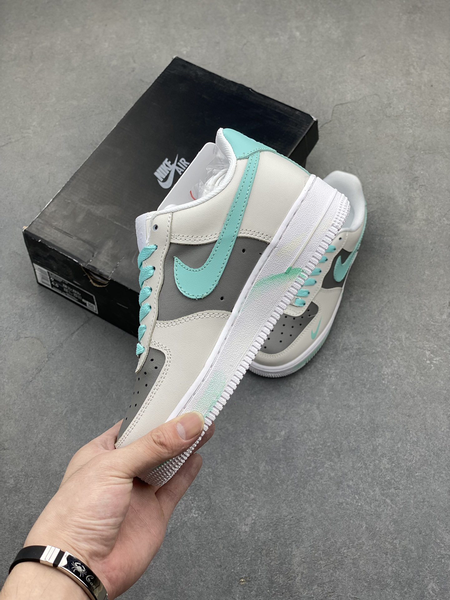 Nike Air Force 1 Low Grey Mint Green, Iconic Style and Comfort Sneakers 4 i1718477043 4437 4