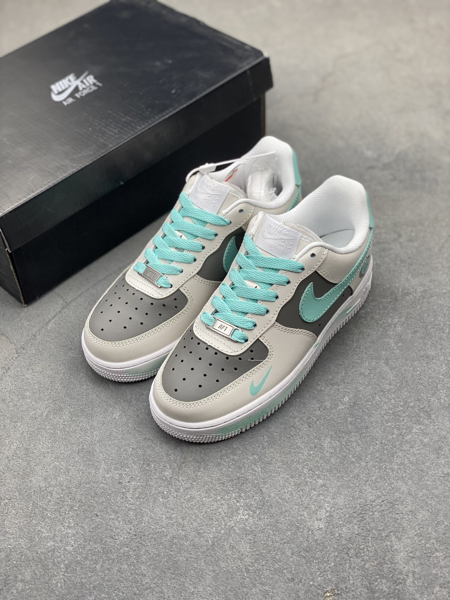 Nike Air Force 1 Low Grey Mint Green, Iconic Style and Comfort Sneakers 9 i1718477043 6099 8