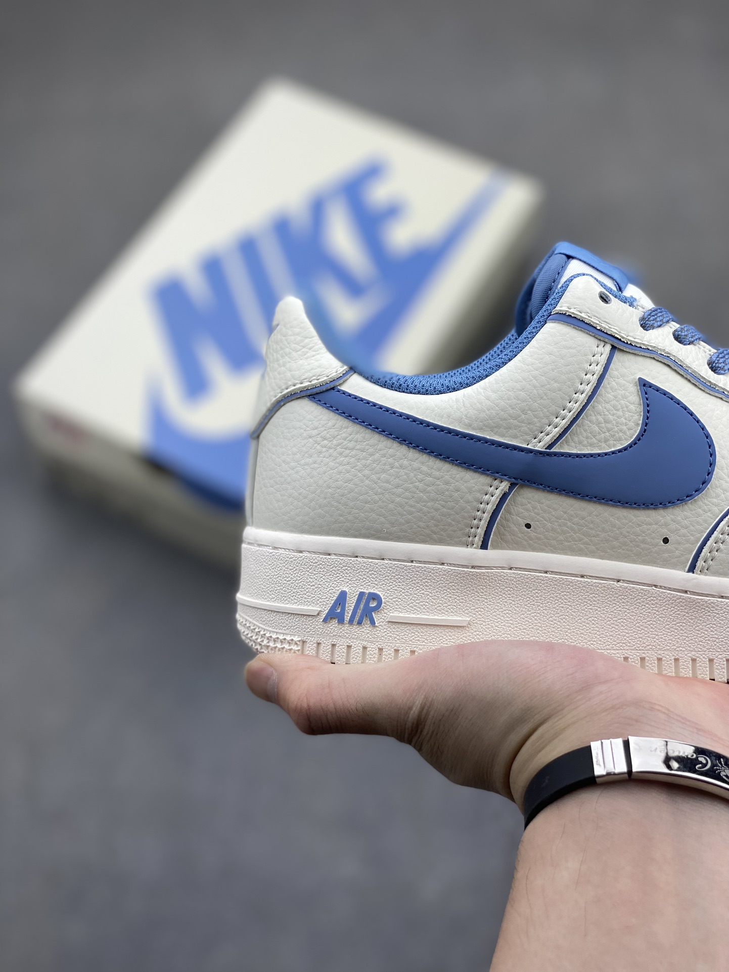 Nike Air Force 1 '07 Low White Blue Reflective Casual Sneakers 6 i1718564812 1675 0