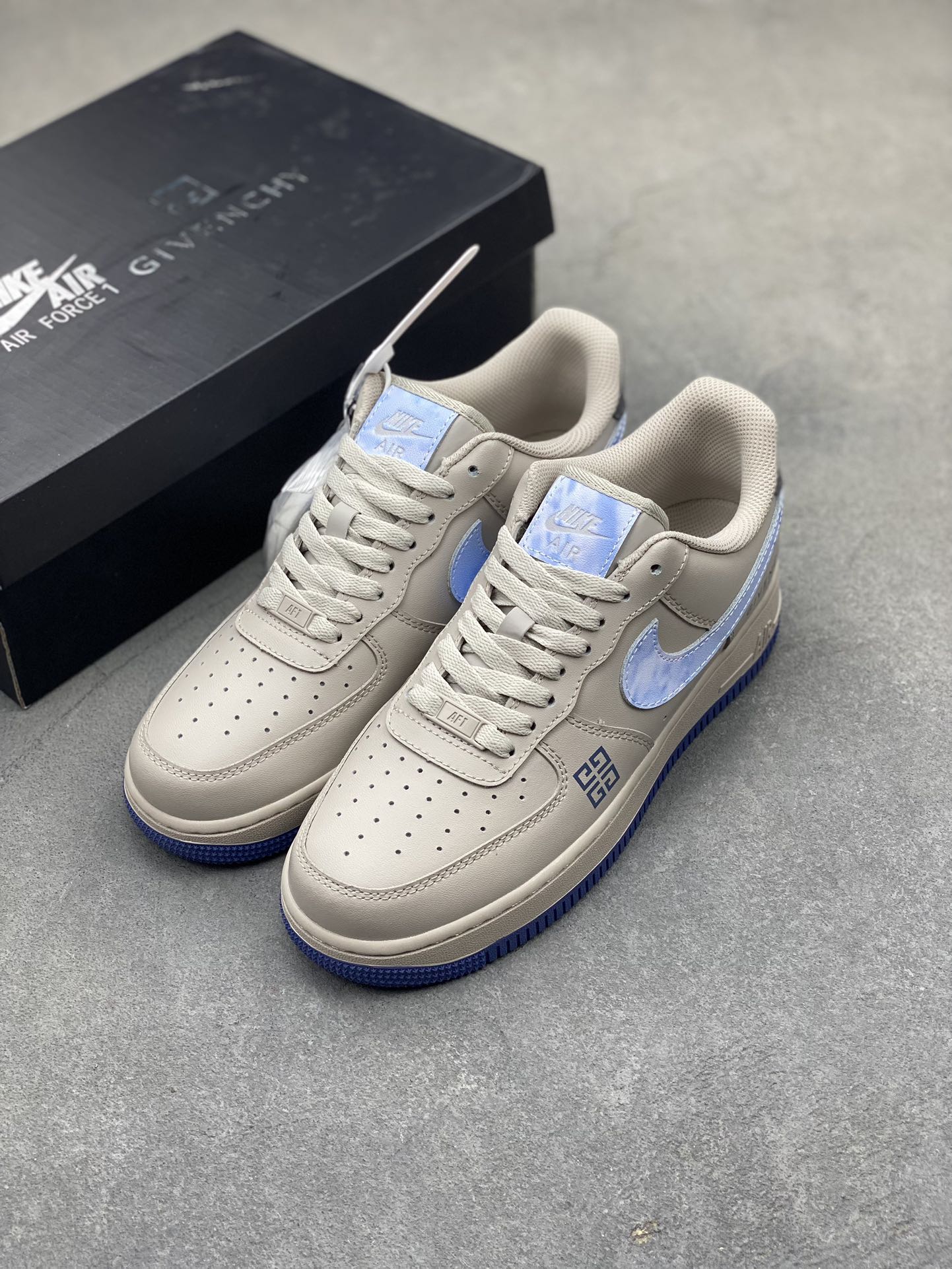 Nike Air Force 1 '07 LX Low Top Sneakers - Givenchy Edition 9 i1718565211 2597 8
