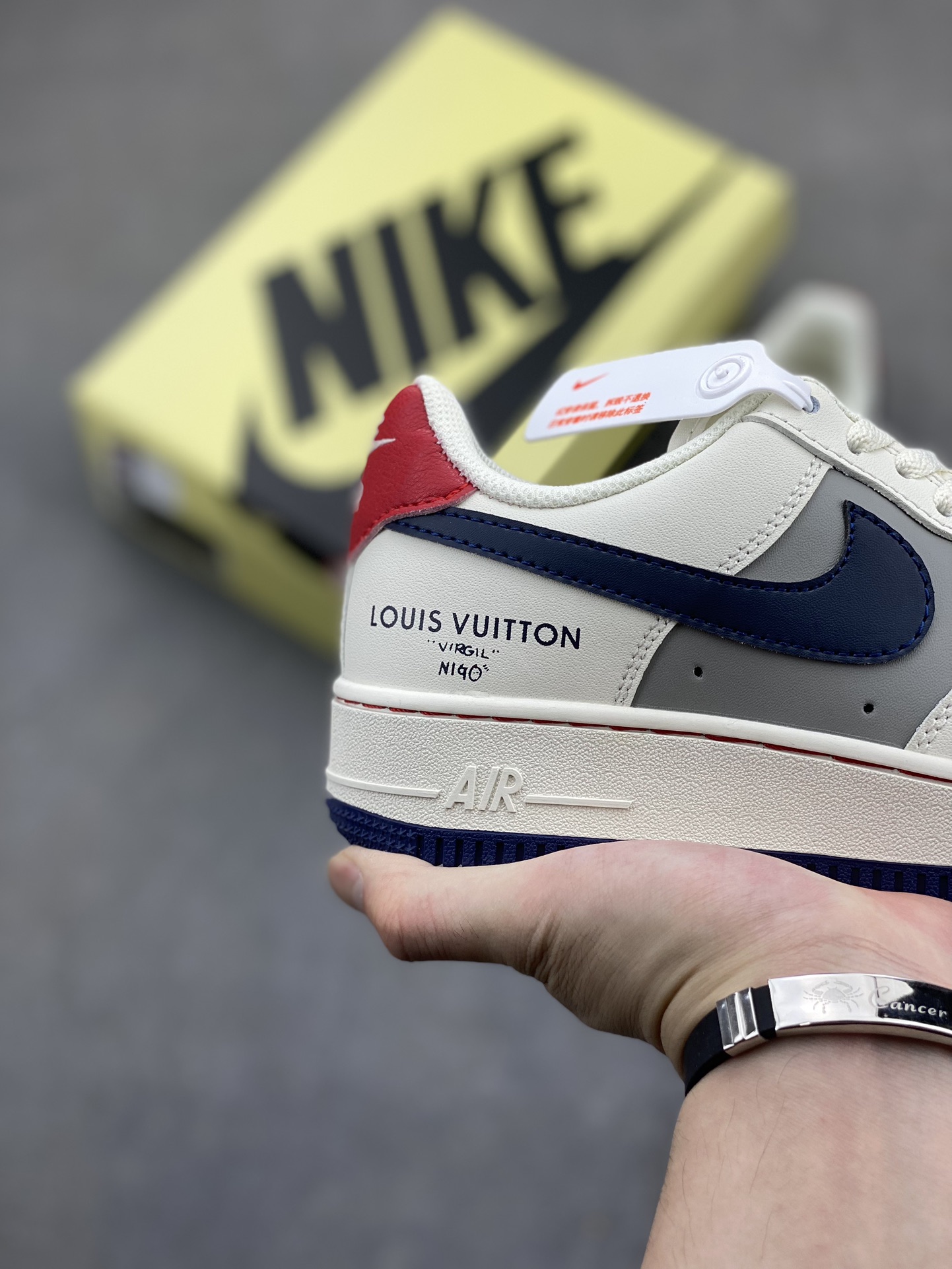 Nike Air Force 1 '07 Low x Louis Vuitton Grey Green Limited Edition 6 i1718651689 3169 6