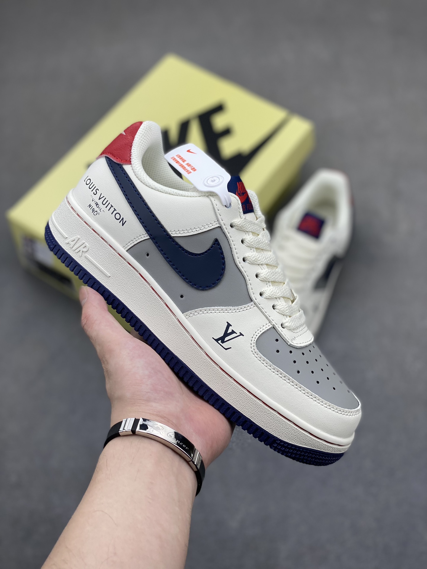 Nike Air Force 1 '07 Low x Louis Vuitton Grey Green Limited Edition 2 i1718651689 3471 8