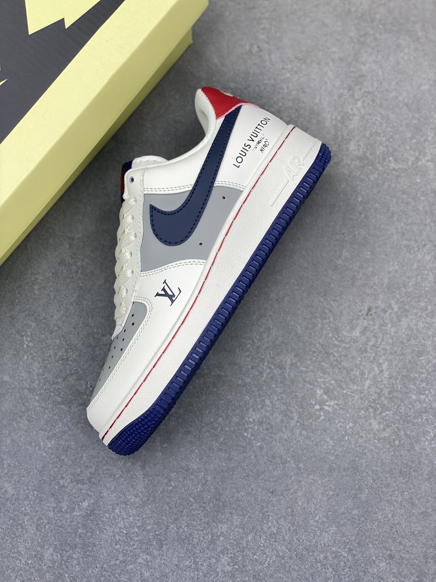 Nike Air Force 1 '07 Low x Louis Vuitton Grey Green Limited Edition 8 i1718651689 3603 4