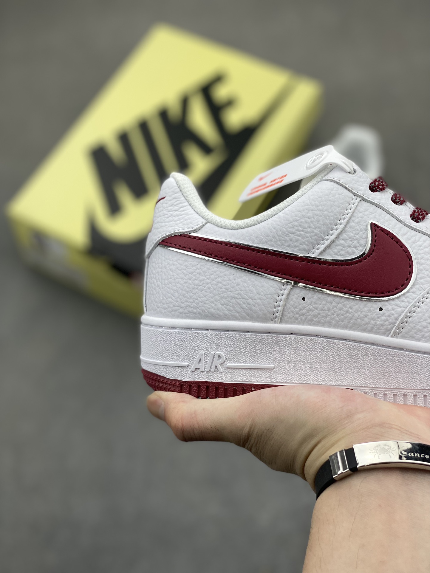 Nike Air Force 1 '07 Low White/Red Casual Sneakers CW2288-111 6 i1718651808 9841 3