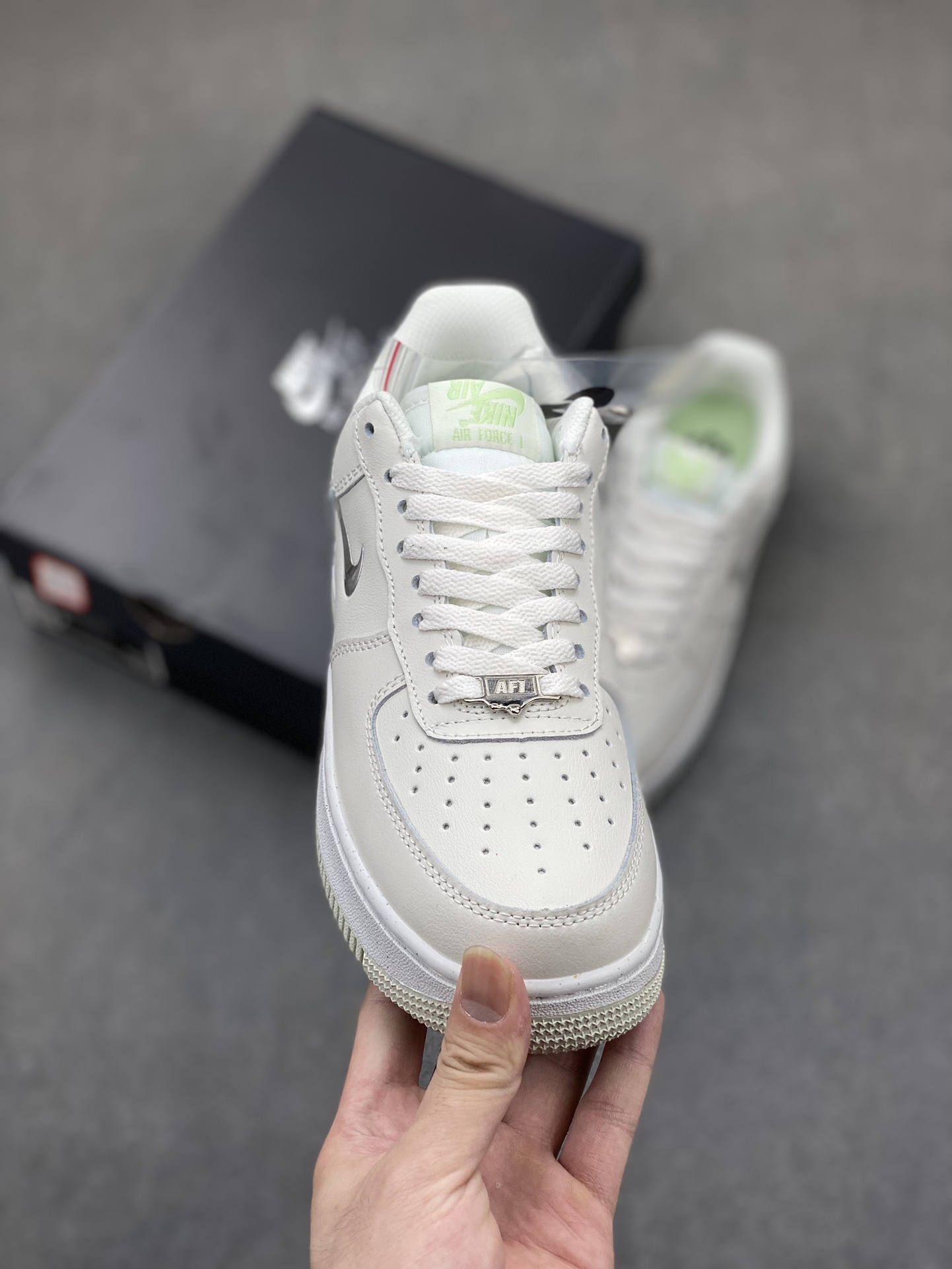 Nike Air Force 1 '07 Low: Iconic Style, Supreme Comfort - FN8540-100 3 i1718652357 2592 2