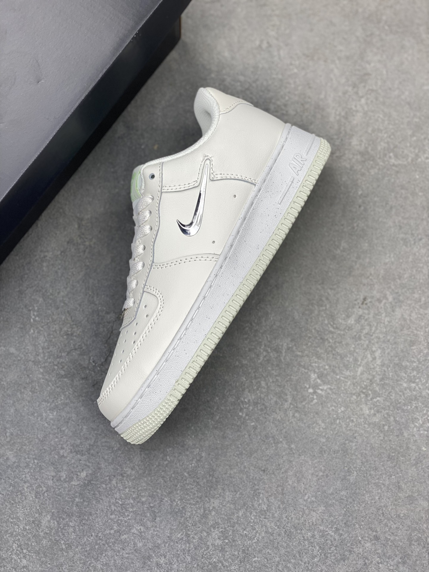 Nike Air Force 1 '07 Low: Iconic Style, Supreme Comfort - FN8540-100 8 i1718652358 8434 8