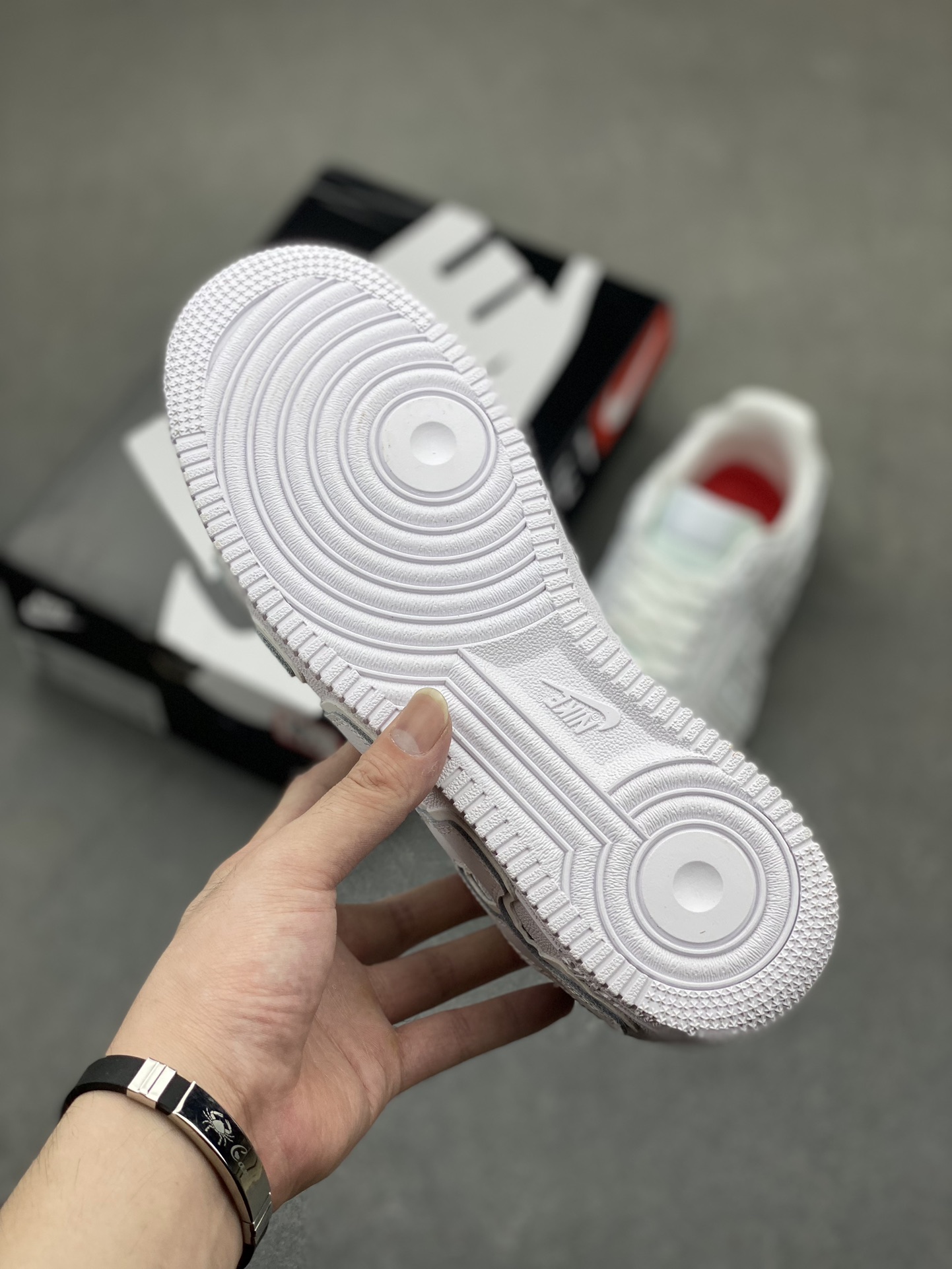 Nike Air Force 1 '07 Low 3M Reflective Casual Sneakers (DD7050-100) 7 i1718652784 8115 6
