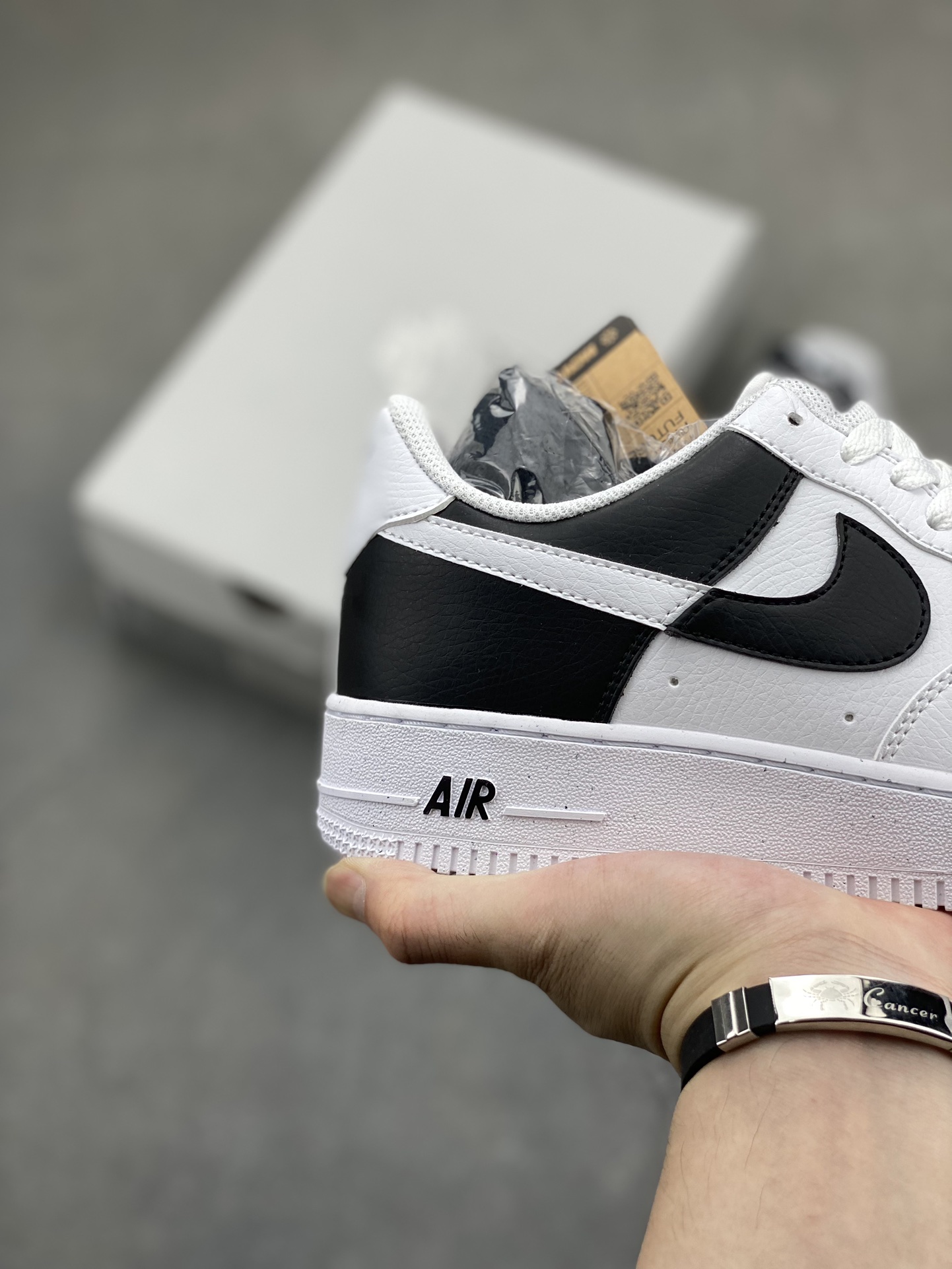 Nike Air Force 1 Low White Black Casual Sneakers HF9096-100 6 i1718652883 3491 7