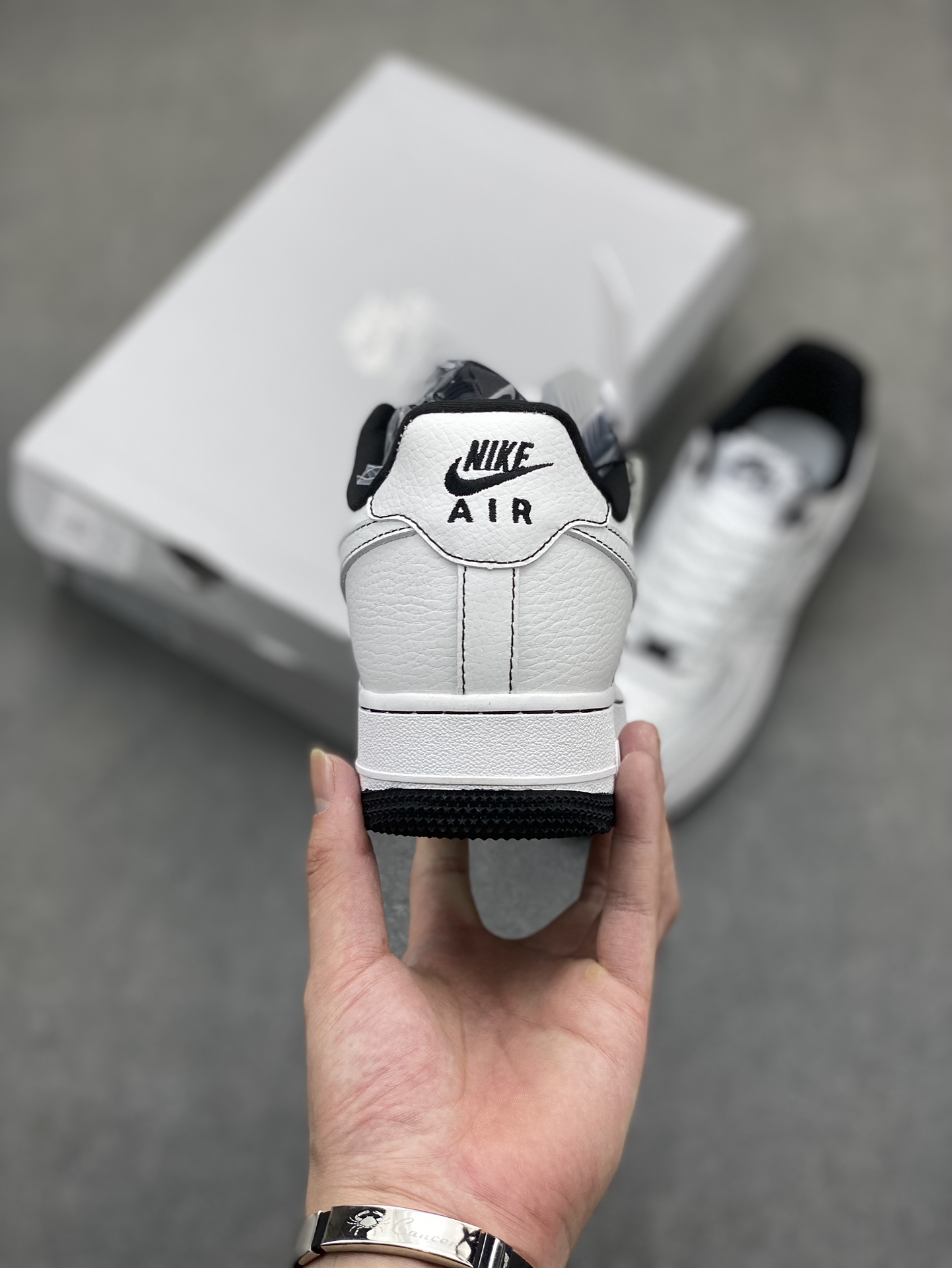 Nike Air Force 1 '07 Low White/Black Ice Silk Sneakers - Breathable Comfort 5 i1718653031 5921 3