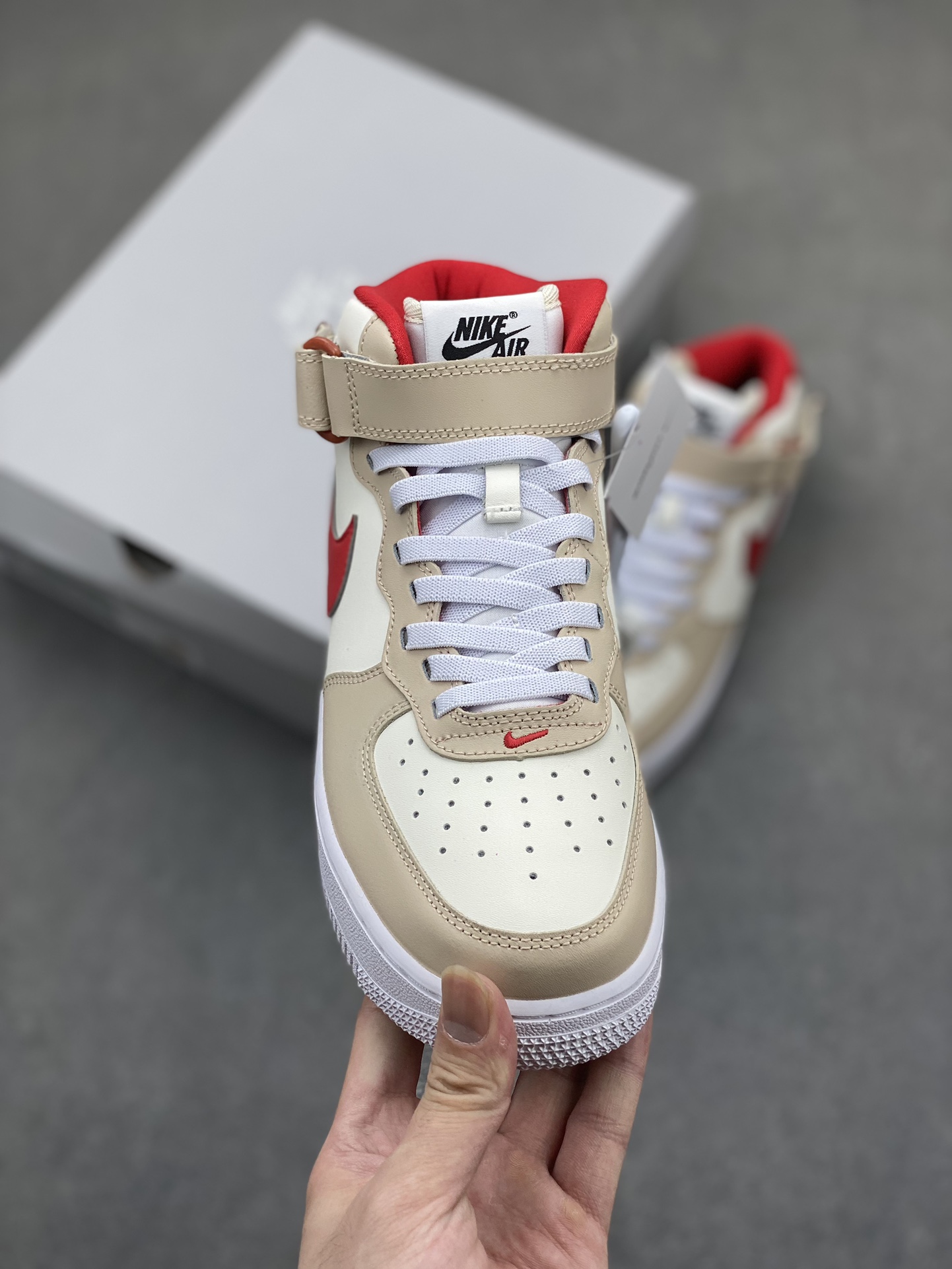Nike Air Force 1 High '07: Iconic Style, Elevated Design - FZ5521-161 3 i1718735992 7093 4