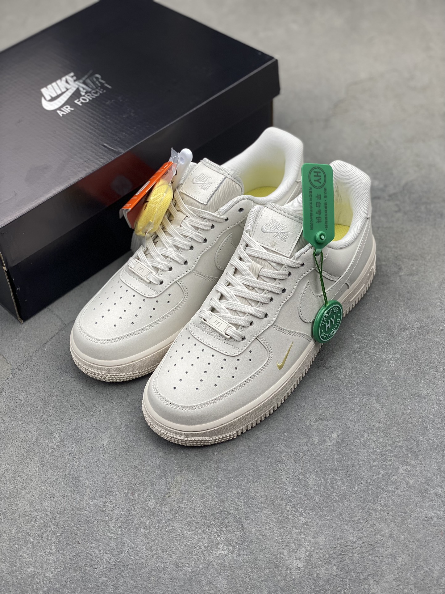 Nike Air Force 1 Low White Gold Swoosh Casual Sneakers HJ3841-030 9 i1718908394 170 0