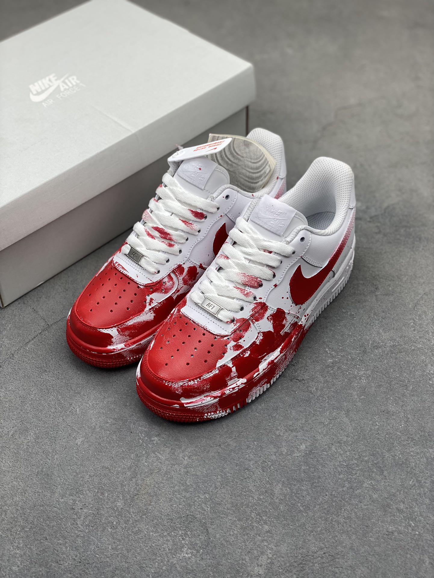 Nike Air Force 1 '07 Low Graffiti Sneakers - Crime Scene Edition 9 i1718908631 93 5