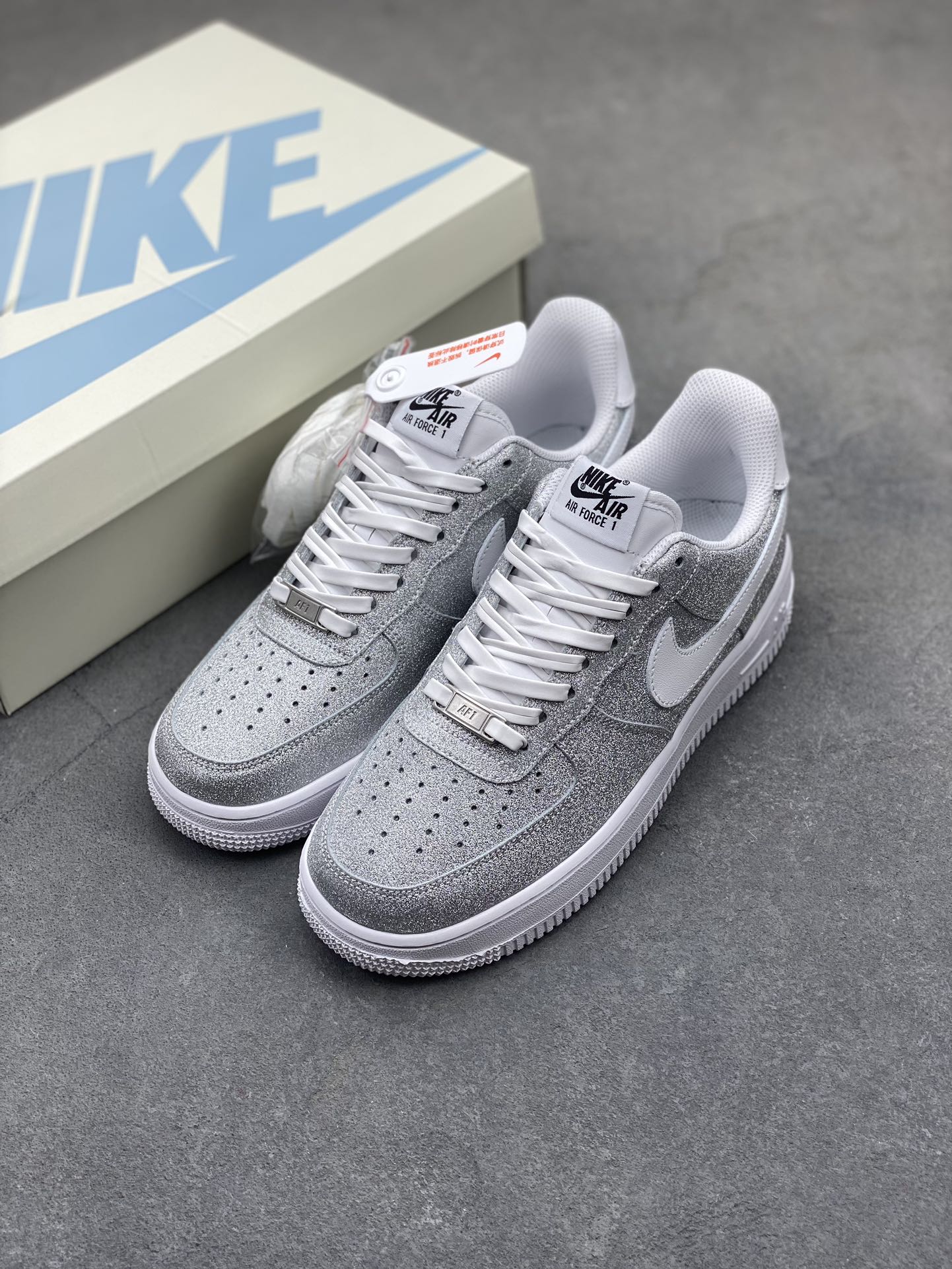 Nike Air Force 1 CW2288-015 Silver Glitter Sneakers 8 i1718996819 2528 2