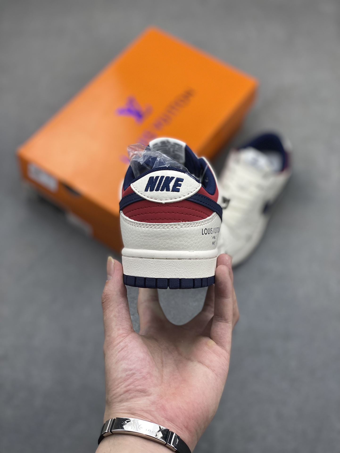 Nike SB Dunk Low Louis Vuitton Edition - Premium Casual Skate Shoes 5 i1719083890 7150 3