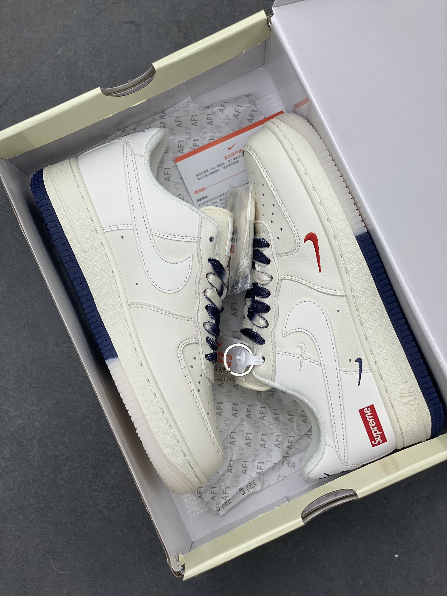Nike Air Force 1 '07 Low Supreme Collab White/Blue Sneakers - Limited Edition 10 i1719172523 5486 3