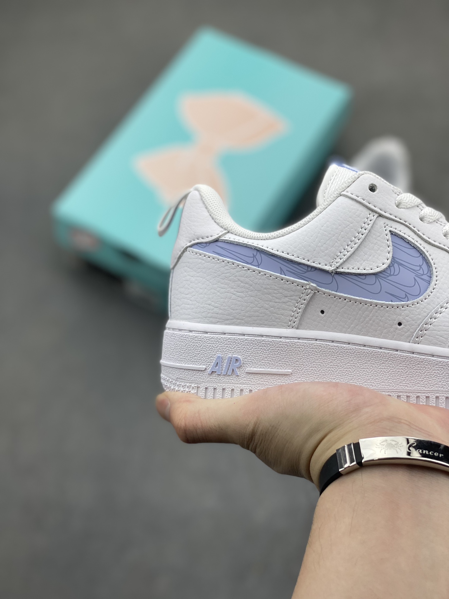 Nike Air Force 1 White Blue Reflective Hook Sneakers FB8971-800 6 i1719172613 3914 0