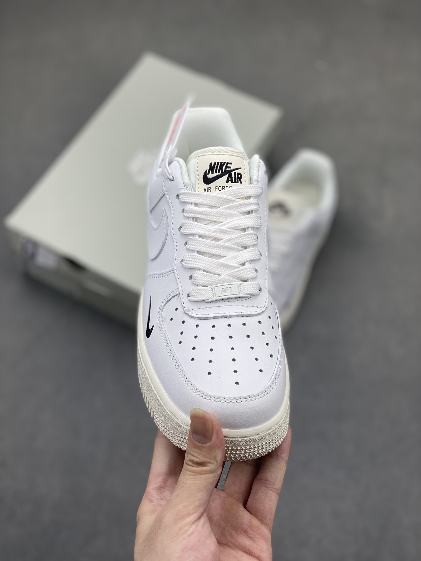 Nike Air Force 1 Low White Black Swoosh Casual Sneakers HF1058-133 3 i1719172731 9496 0