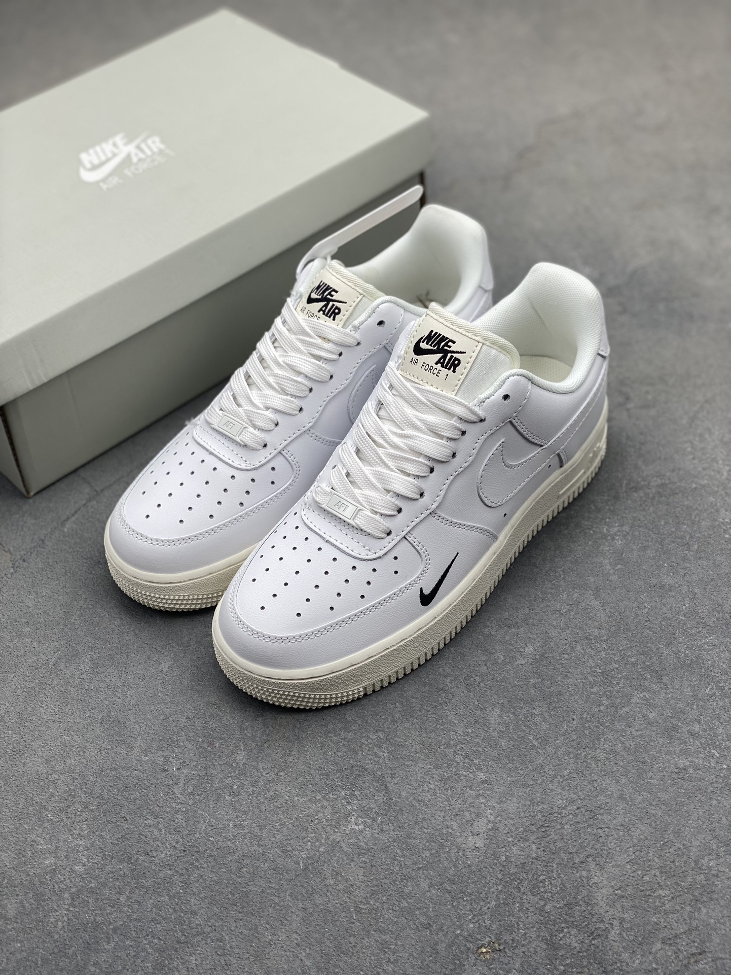 Nike Air Force 1 Low White Black Swoosh Casual Sneakers HF1058-133 9 i1719172738 8018 0