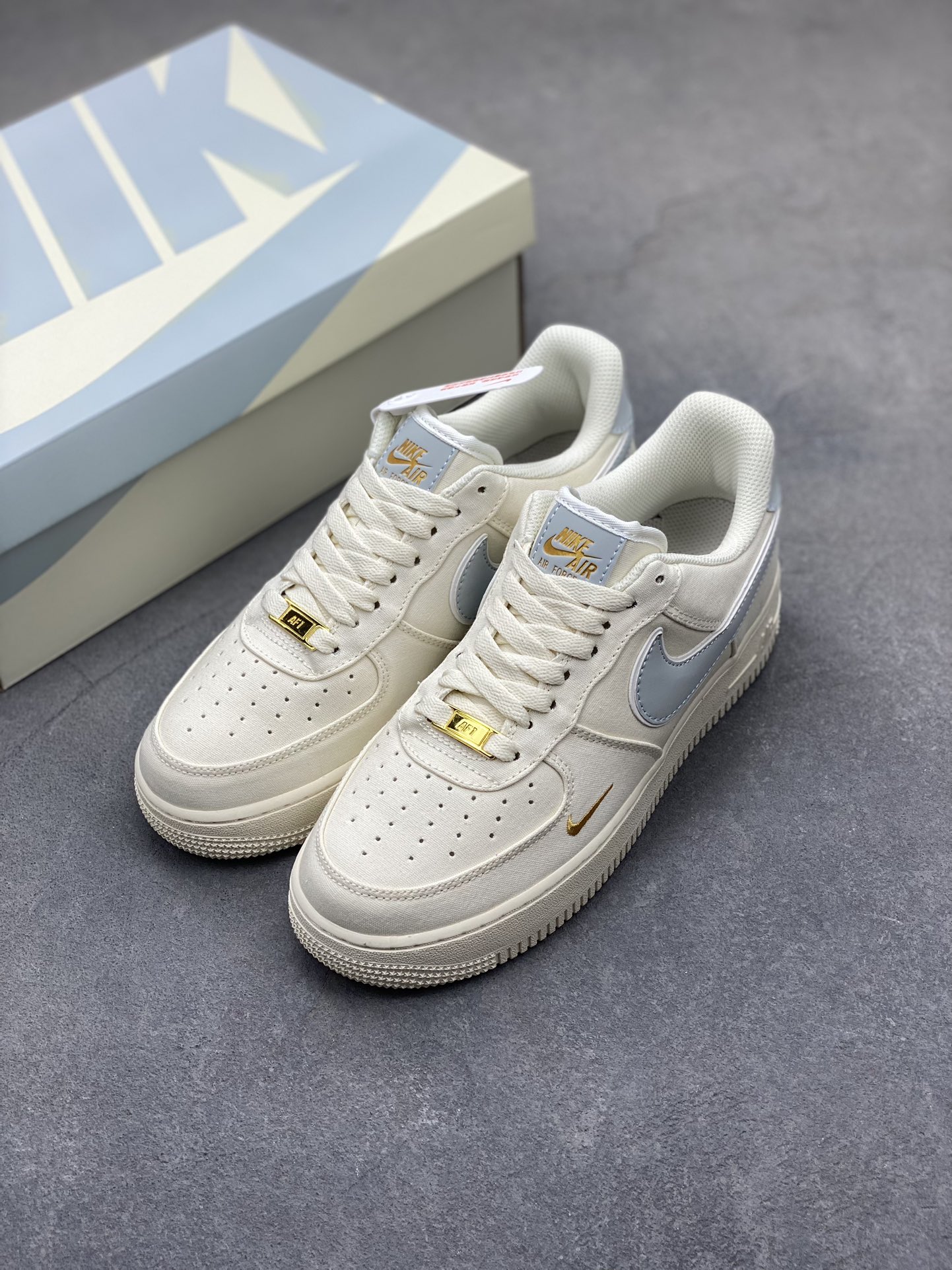Nike Air Force 1 '07: Ice Blue Gold Accents, Low-Top Casual Sneakers 9 i1719351700 5699 5