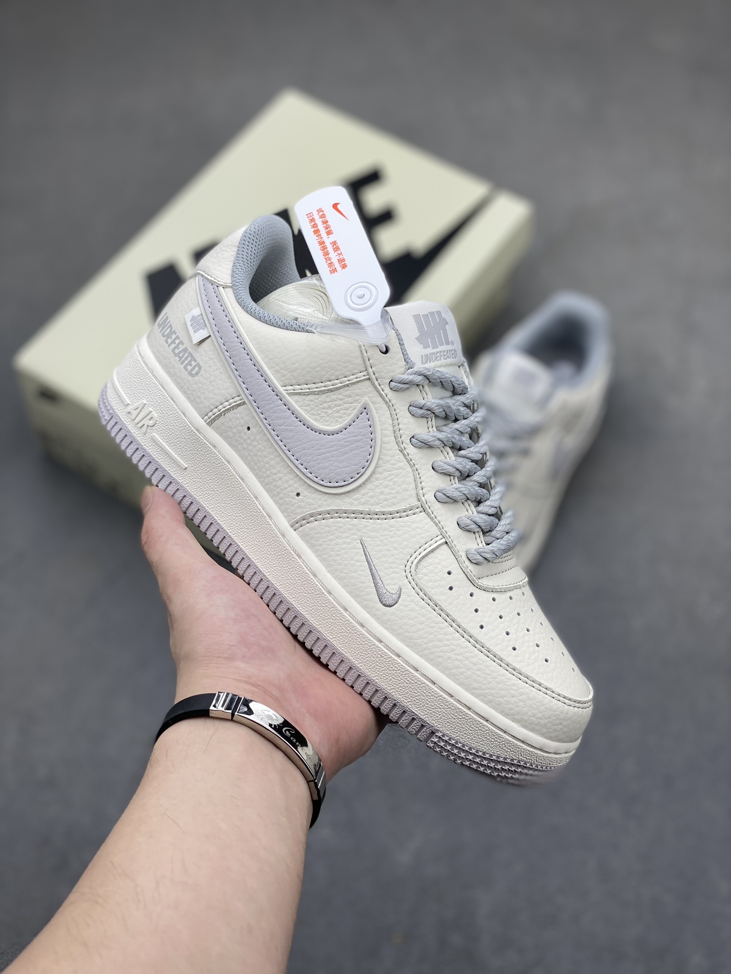 Undefeated x Nike Air Force 1 Low 'Light Grey' Limited Edition Sneakers 2 i1719429483 4877 0