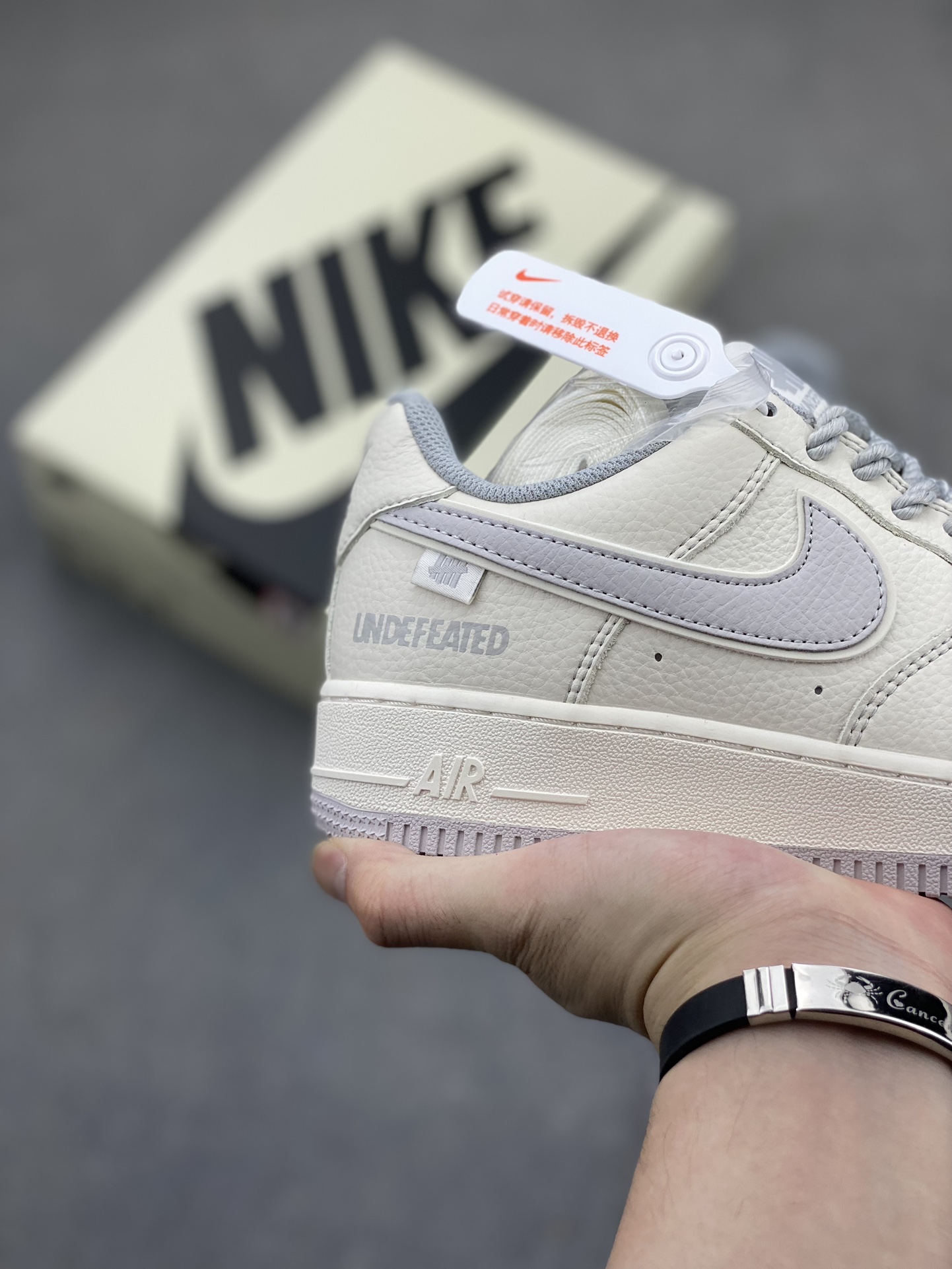 Undefeated x Nike Air Force 1 Low 'Light Grey' Limited Edition Sneakers 6 i1719429483 968 0