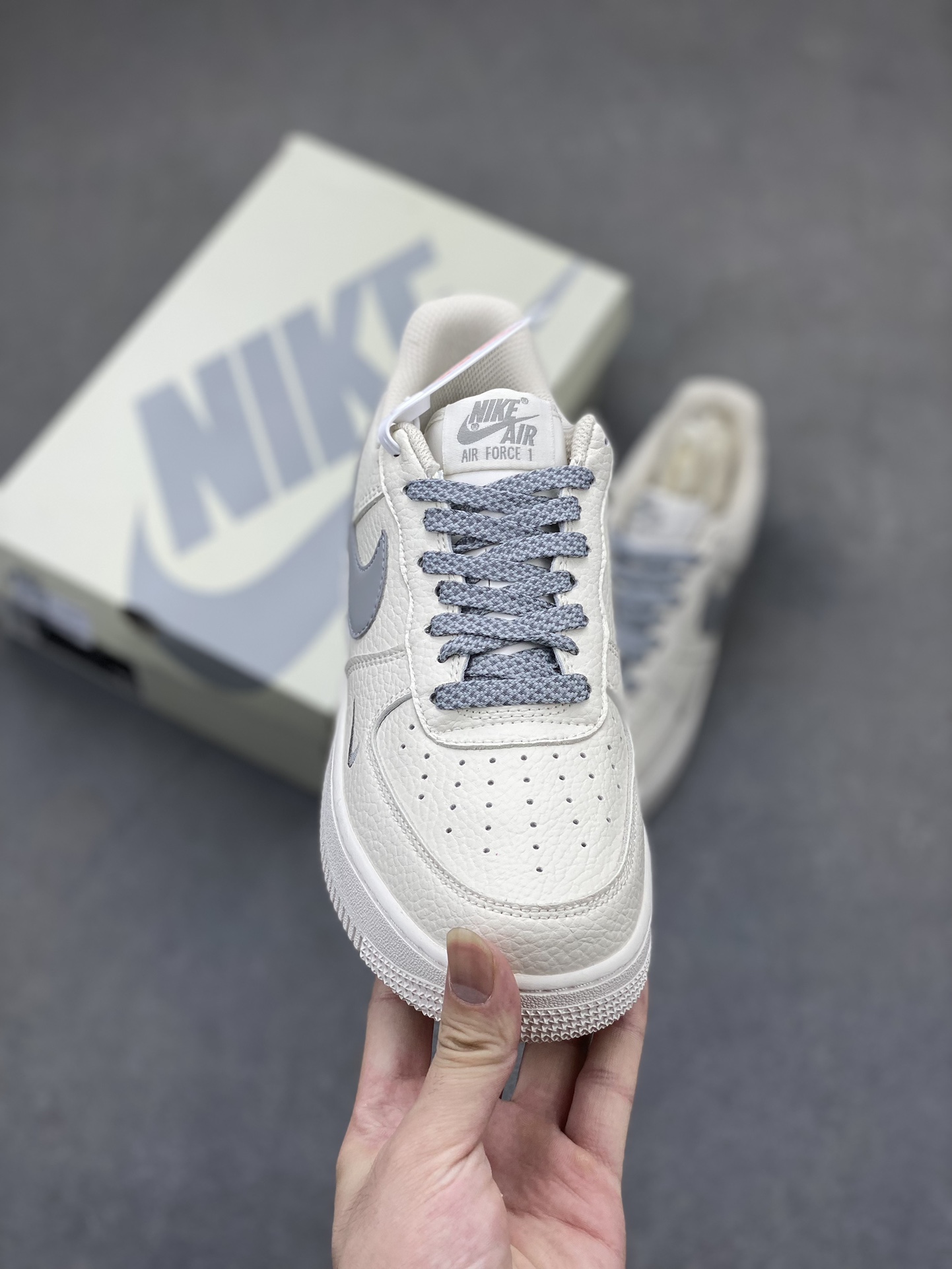 Nike Air Force 1 Low '07 White Grey Starry Sky - Full Palm Honeycomb 3 i1719429583 720 0