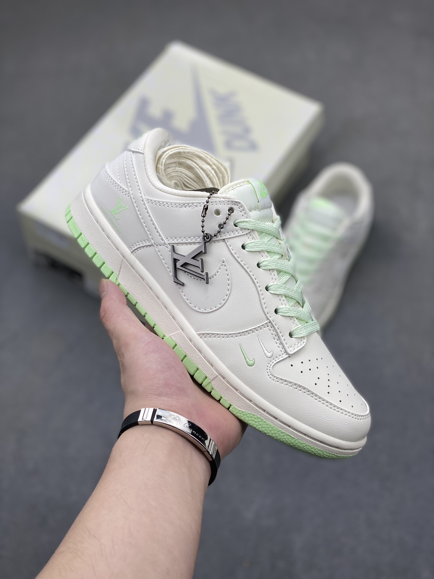 Nike SB Dunk Low Louis Vuitton Custom Sneakers - Premium Quality, Limited Edition 2 i1719431231 5702 3