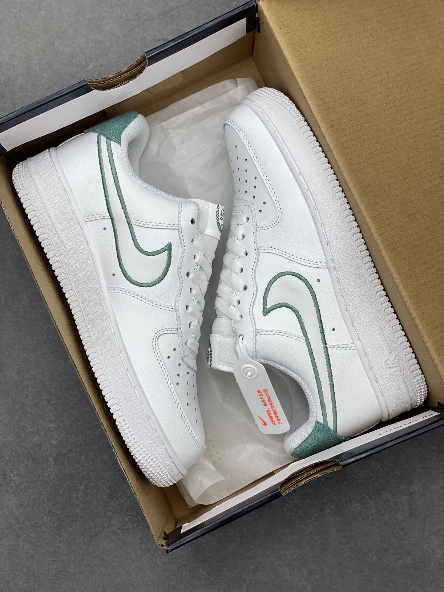 Nike Air Force 1 '07 Low White Green Casual Sneakers FN8349-100 10 i1719512993 5185 0