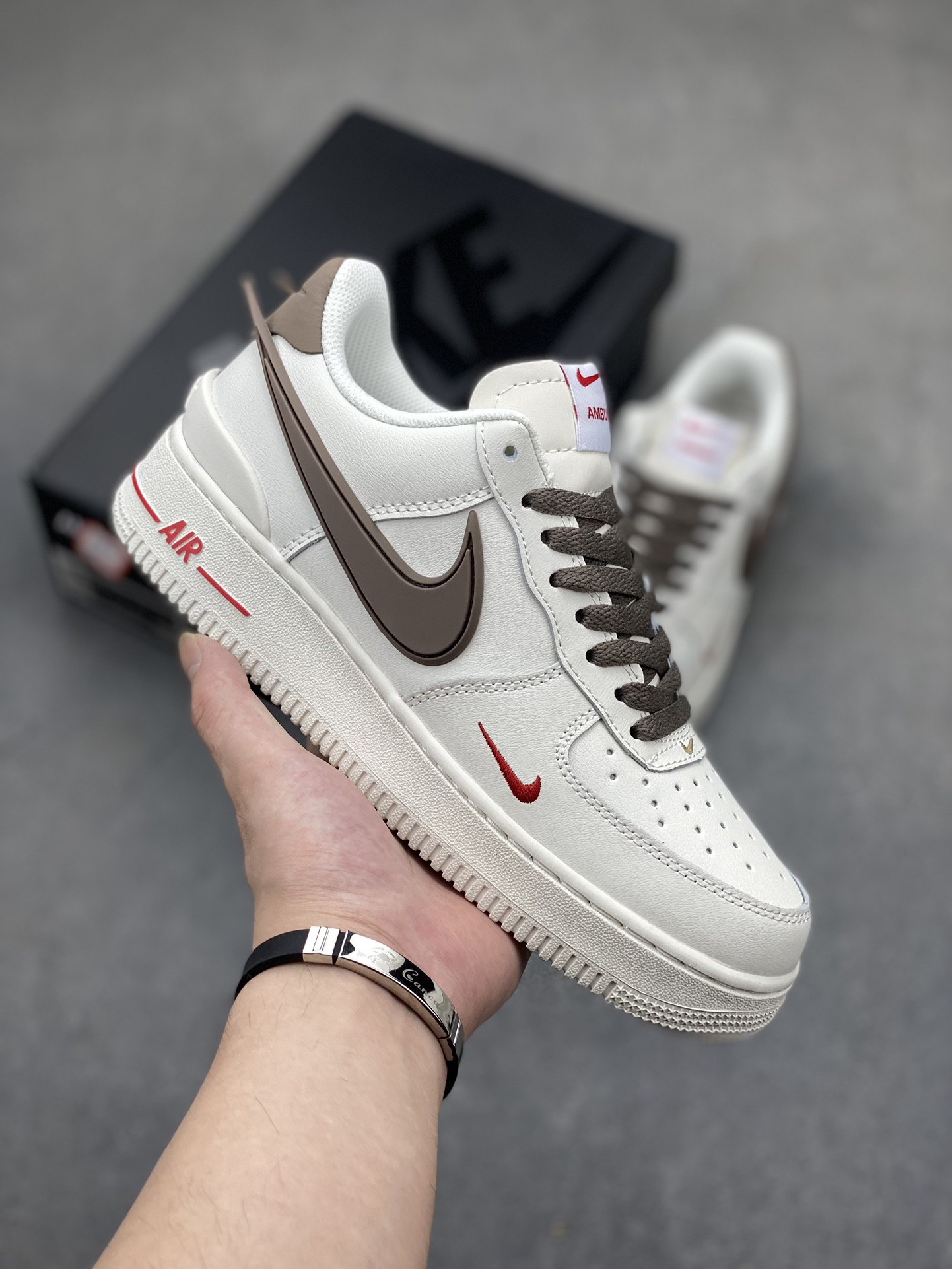 Nike Air Force 1 Low '07 - Iconic Style, Premium Comfort, and Lasting Durability 2 i1719513159 2551 0