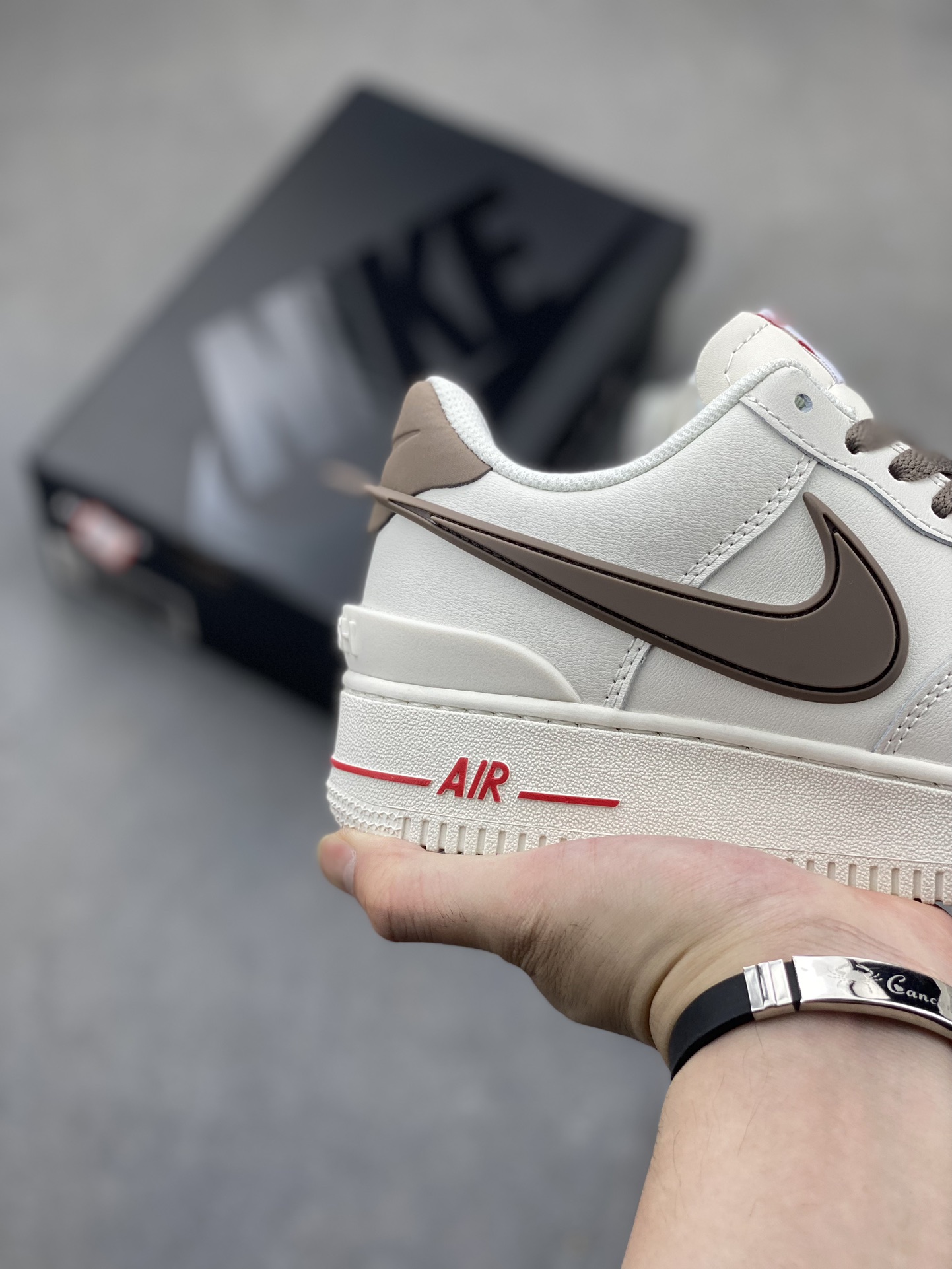 Nike Air Force 1 Low '07 - Iconic Style, Premium Comfort, and Lasting Durability 6 i1719513159 4365 3