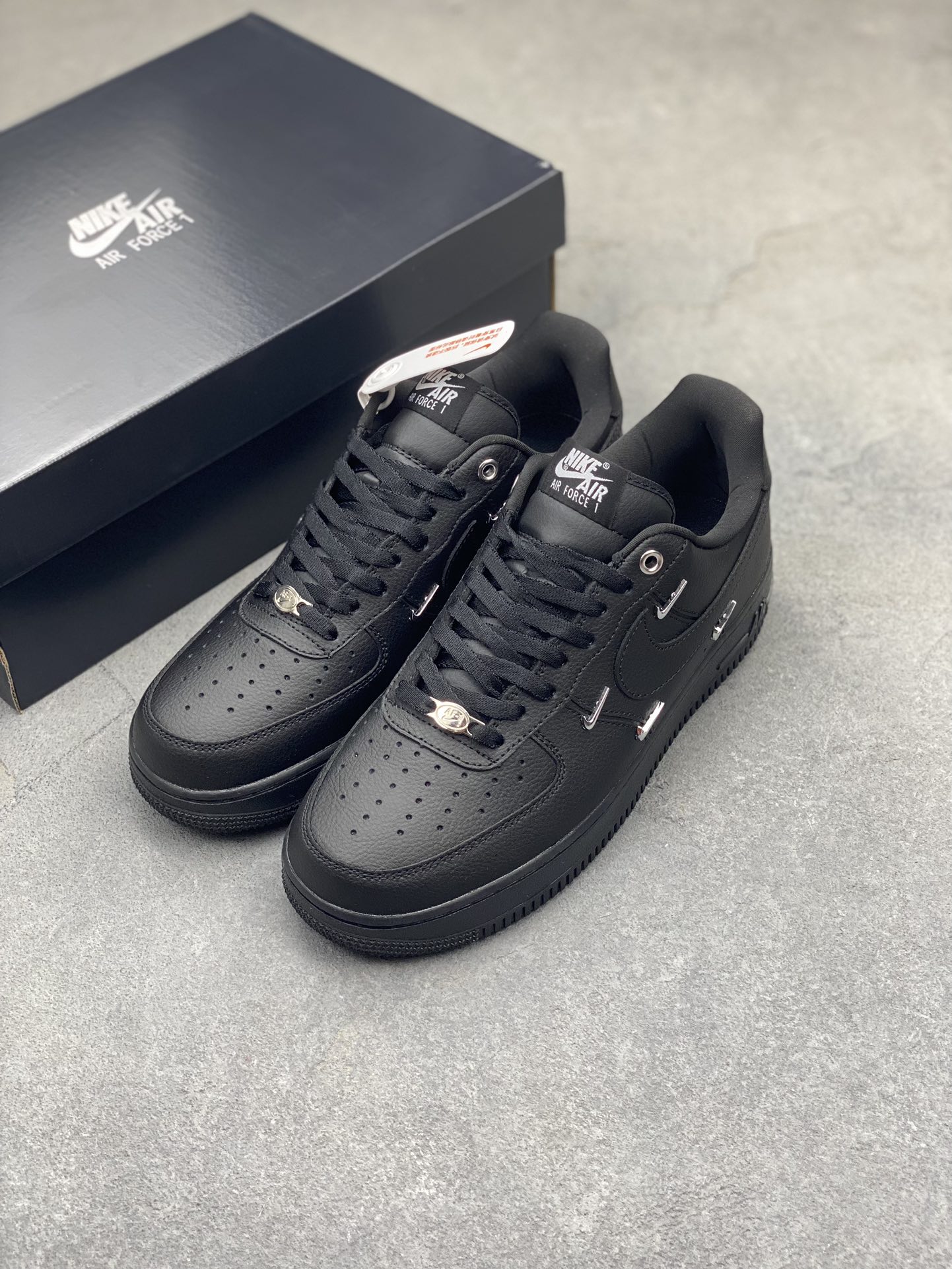 Nike Air Force 1 Low '07 Black and White Stitching HQ1180-001 Sneakers 9 i1719513209 8737 8