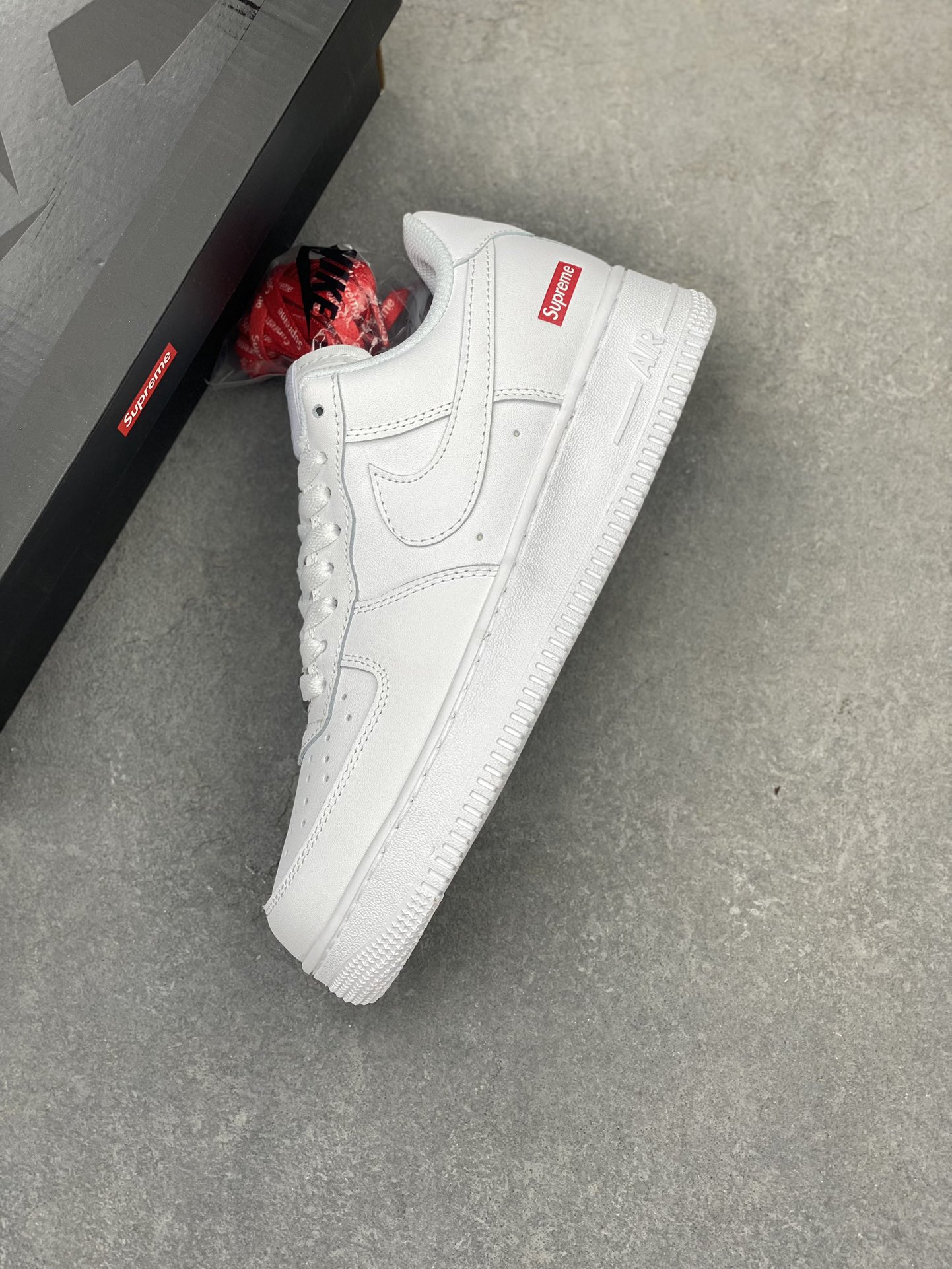 Nike Air Force 1 Low Supreme White CU9225-100 Casual Sneakers 8 i1719598963 5118 5