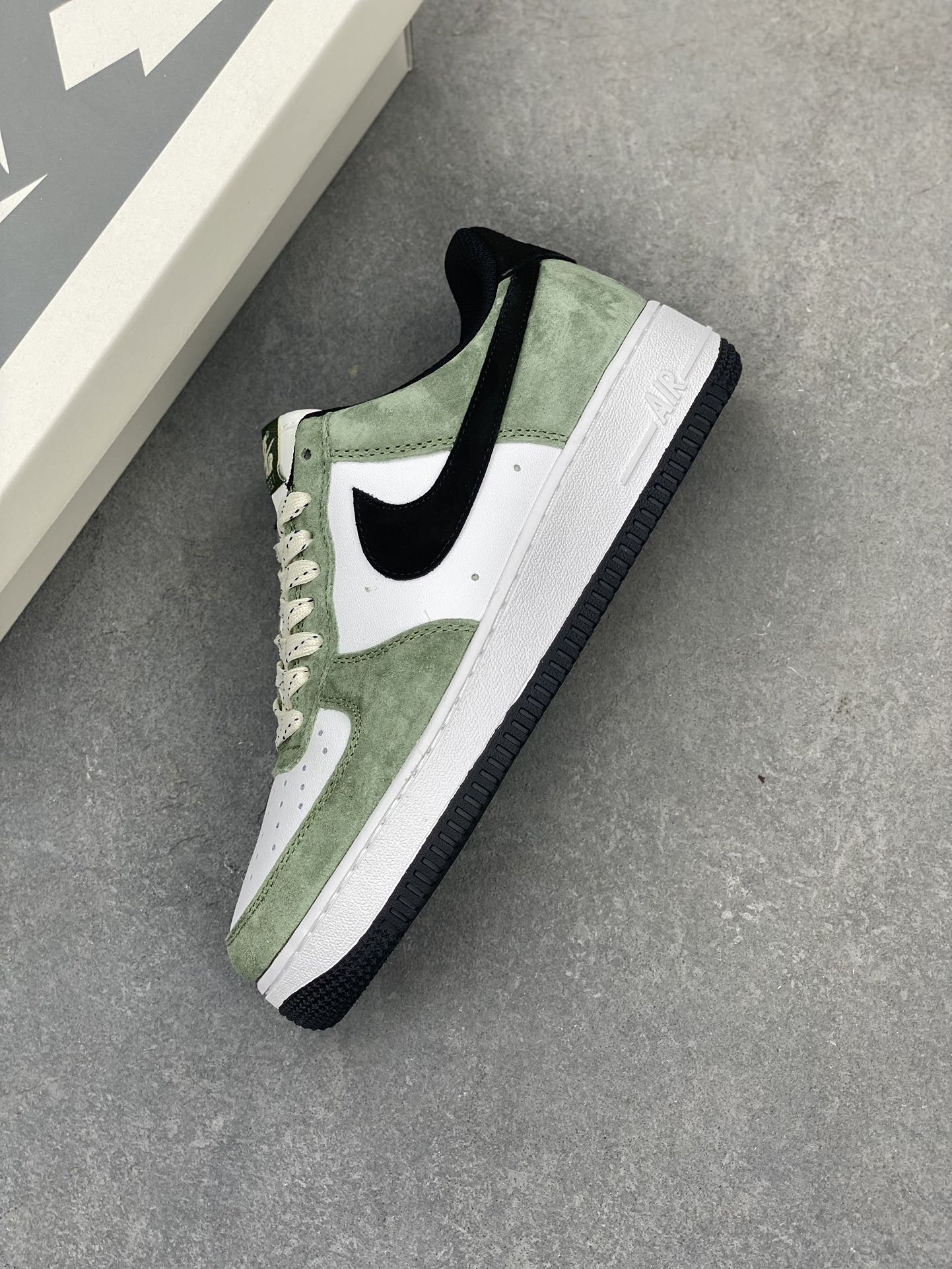 Nike Air Force 1 Low Olive Suede Casual Sneakers DV0788-114 8 i1719607747 1340 3