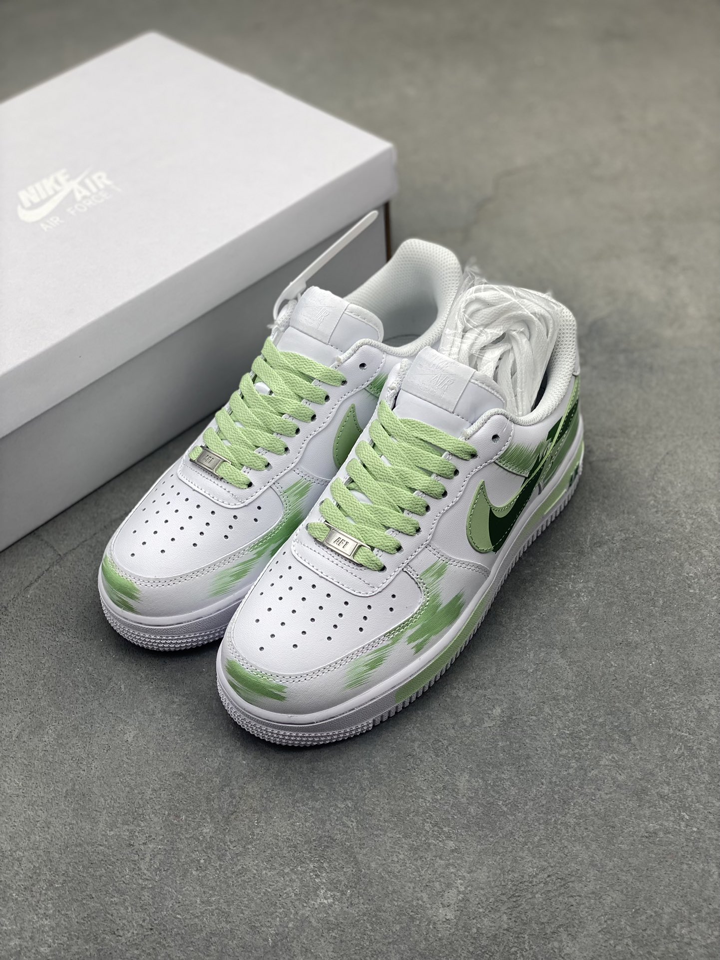 Nike Air Force 1 Low White Green CW2288-111 Fashion Sneakers 9 i1719685401 334 0