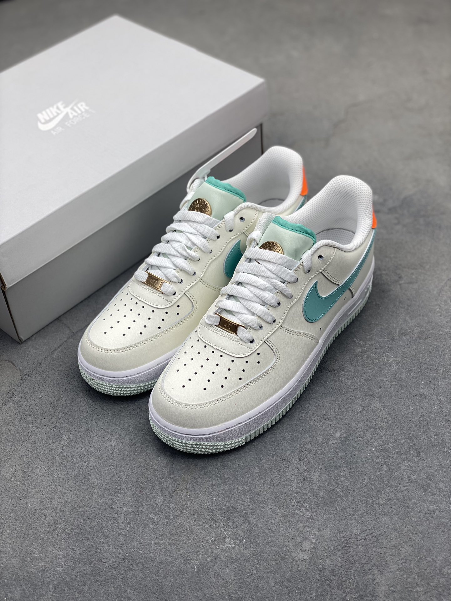 Nike Air Force 1 Low: Versatile, Stylish Sneakers for Everyday Wear 9 i1719685518 5689 8