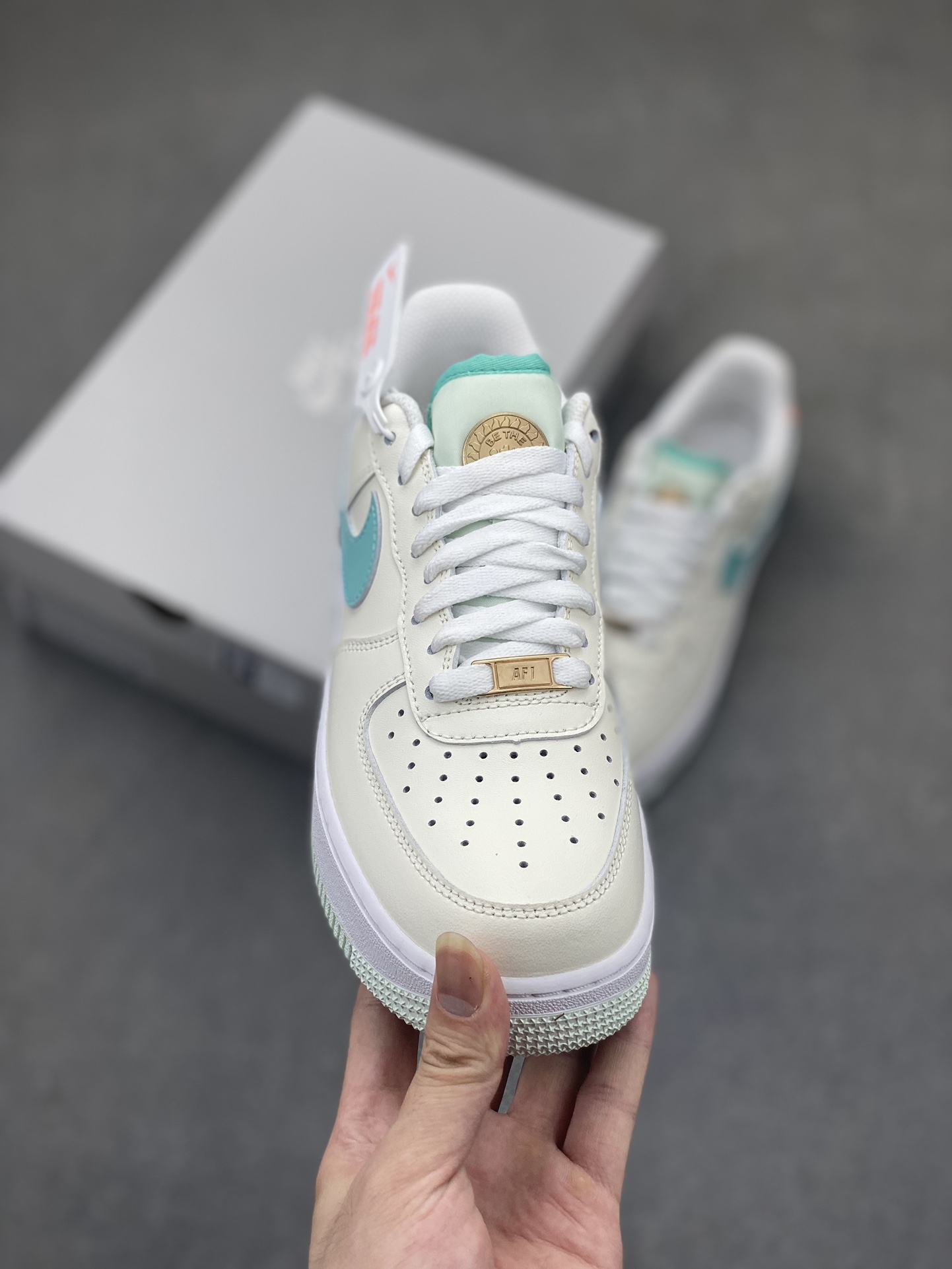Nike Air Force 1 Low: Versatile, Stylish Sneakers for Everyday Wear 3 i1719685518 6061 3