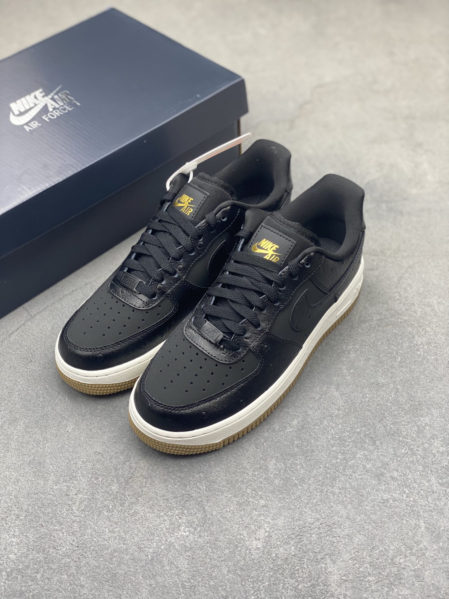 Nike Air Force 1 Low Black Ostrich Skin Leather Sneakers DZ2708-002 9 i1719774474 1777 6