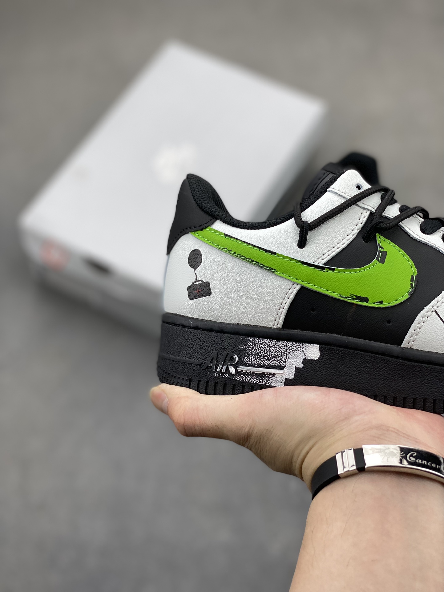 Nike Air Force 1 Low Black White Green Casual Sneakers DD8959-001 6 i1719861561 388 8