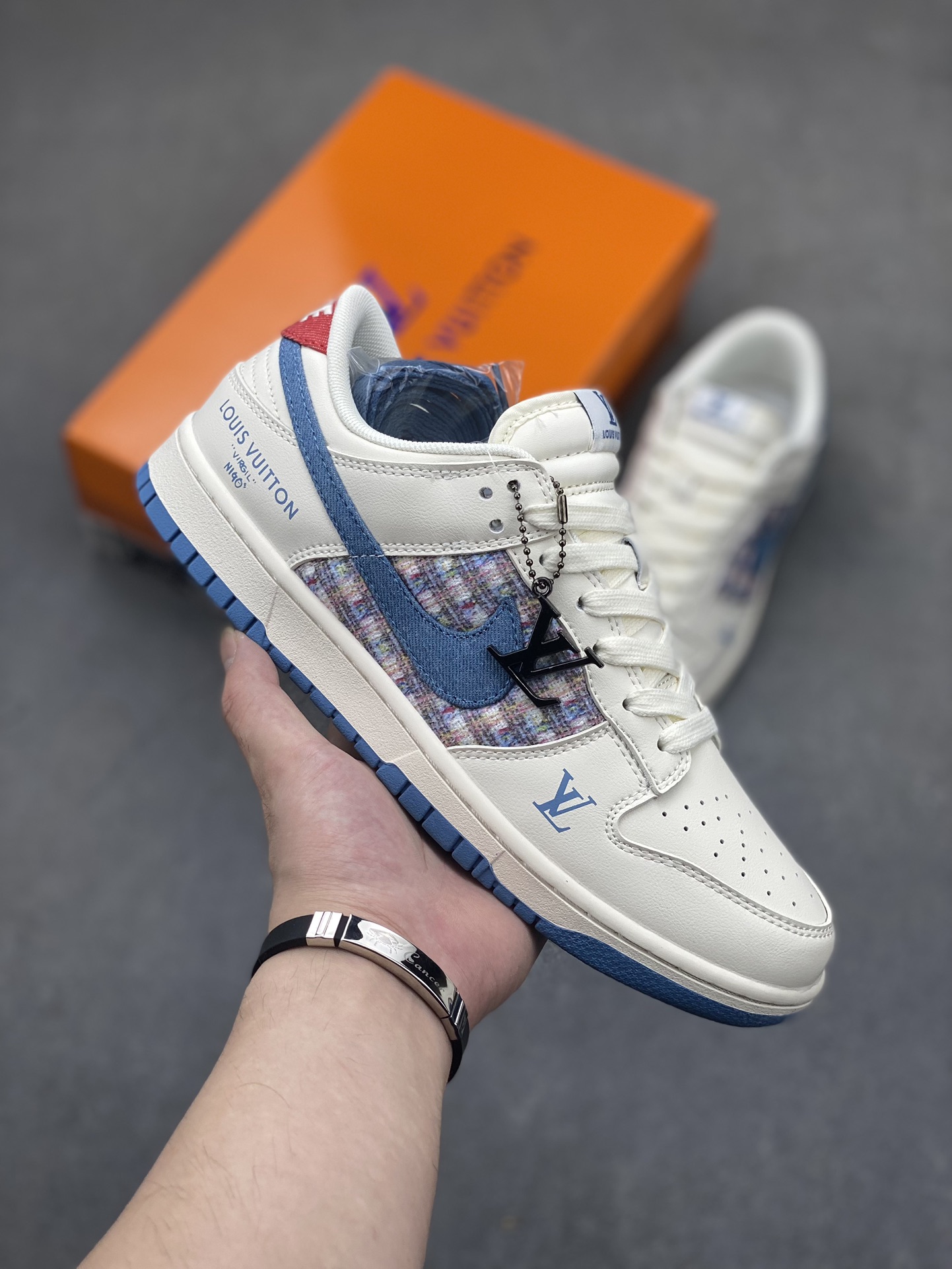 Nike SB Dunk Low Louis Vuitton Collab Sneakers - Premium Casual Skate Shoes 2 i1719861827 2297 2