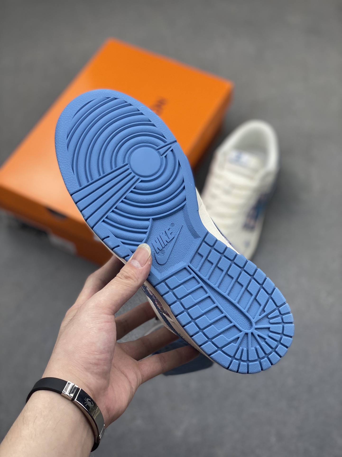Nike SB Dunk Low Louis Vuitton Collab Sneakers - Premium Casual Skate Shoes 7 i1719861827 3996 1