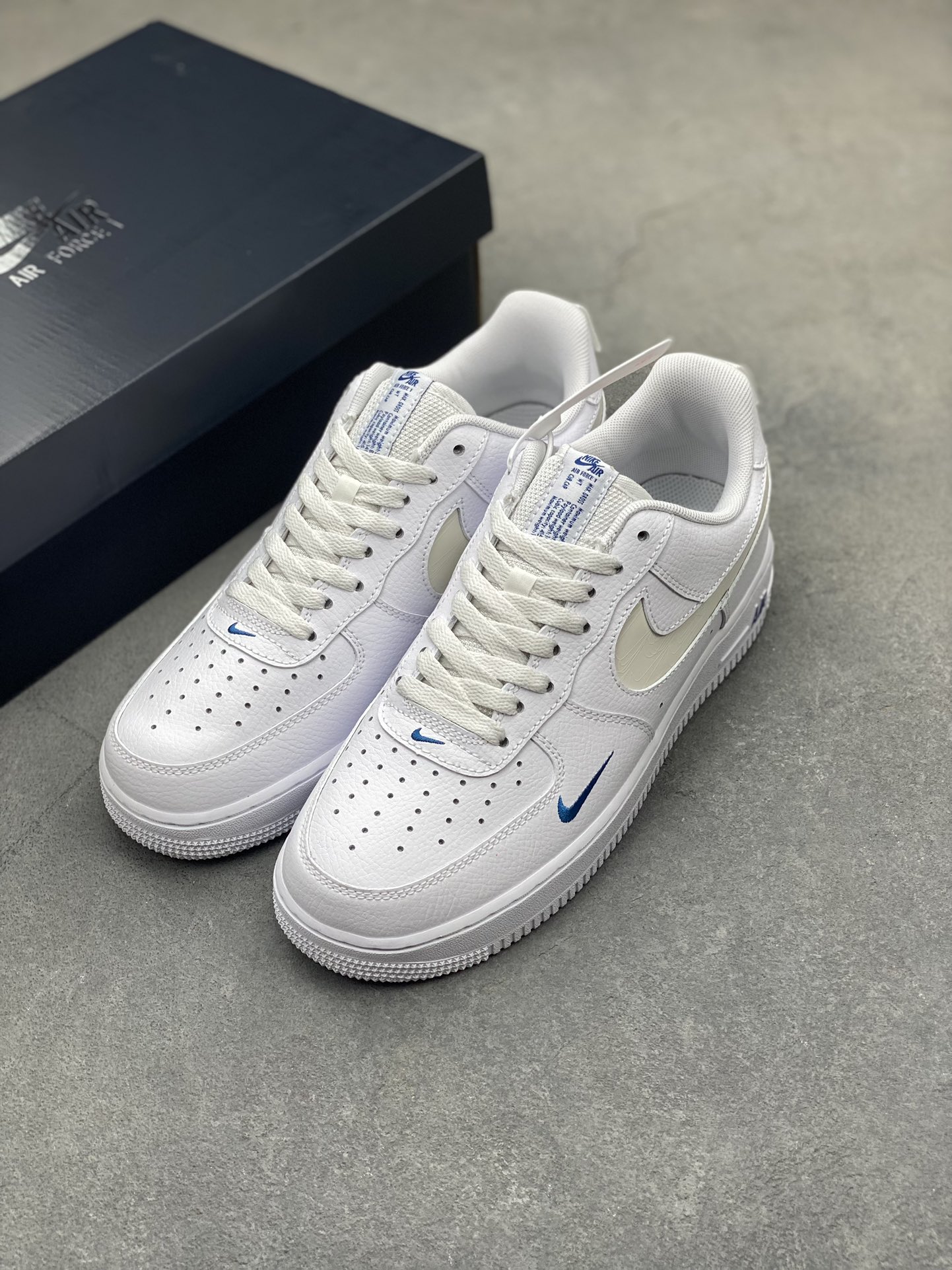 Nike Air Force 1 Reflective Swoosh White Blue FB8971-100 Sneakers 9 i1720547661 624 2