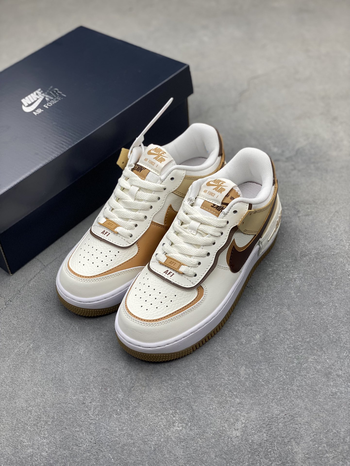 Nike Air Force 1 Shadow Low-Top Sneakers - Lightweight & Versatile 9 i1720547751 8275 1