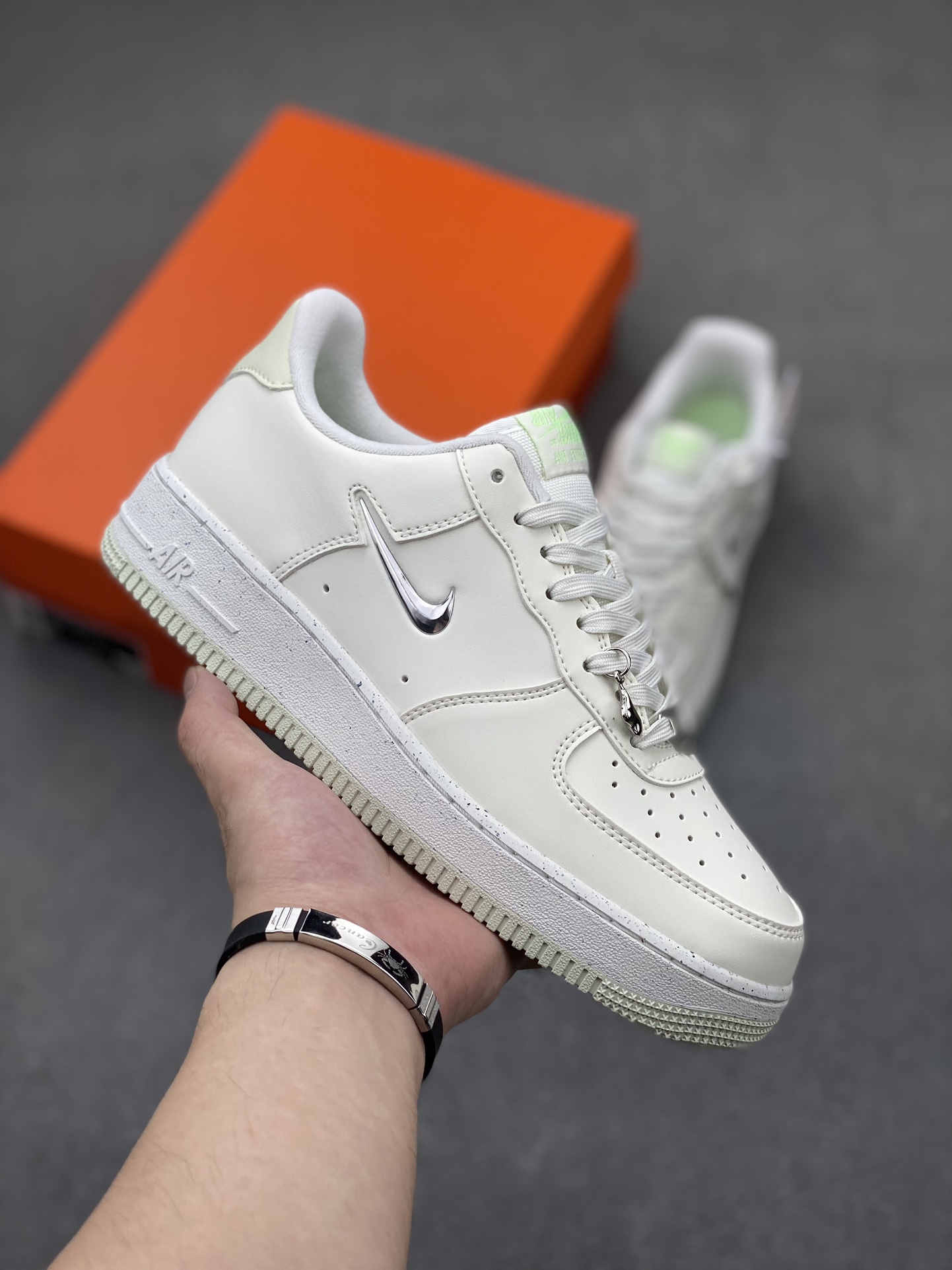 Nike Air Force 1 '07 Low White Sneakers with Air Cushion - FN8540-100 2 i1720548124 5156 0