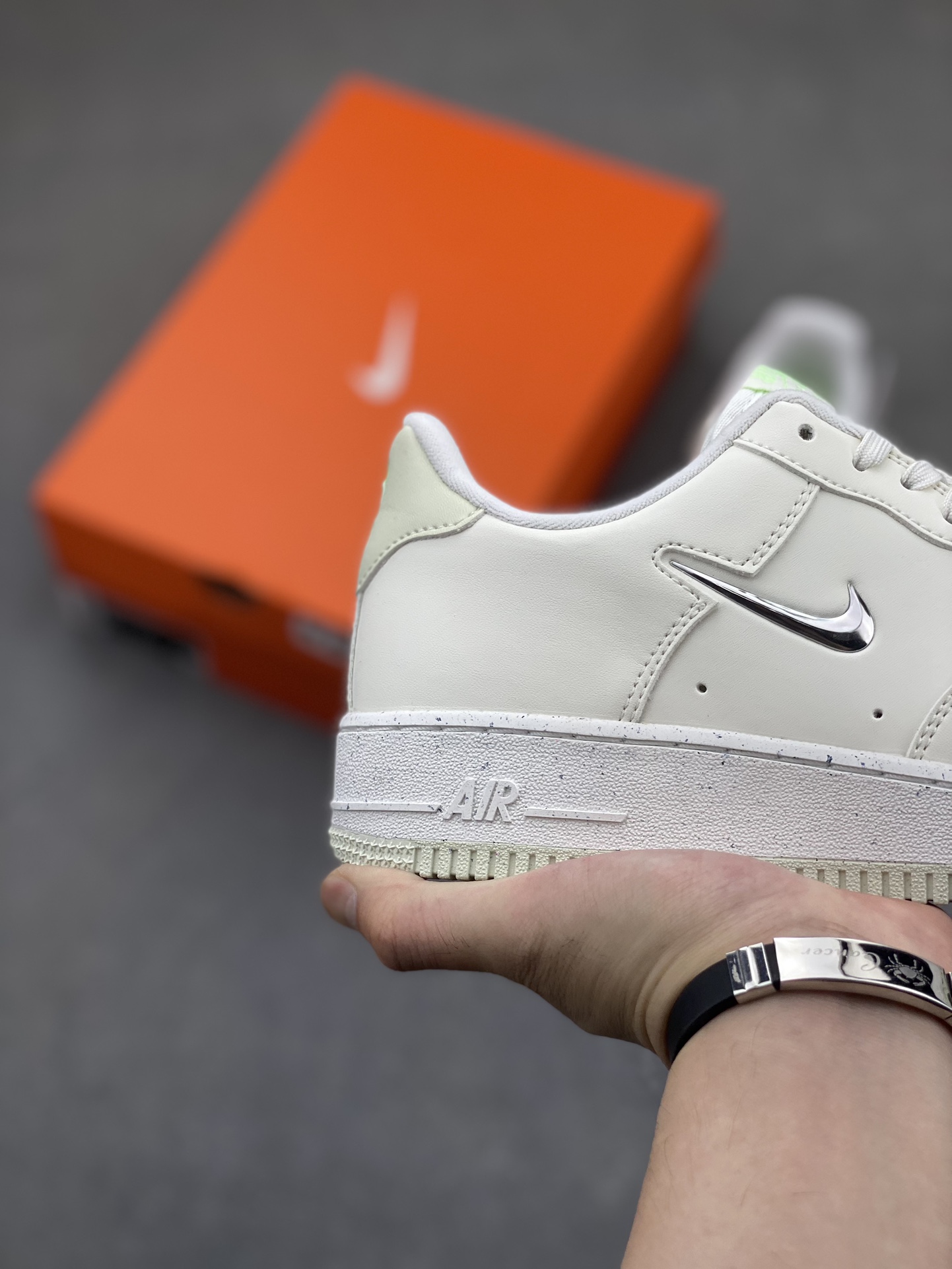 Nike Air Force 1 '07 Low White Sneakers with Air Cushion - FN8540-100 6 i1720548124 6333 1