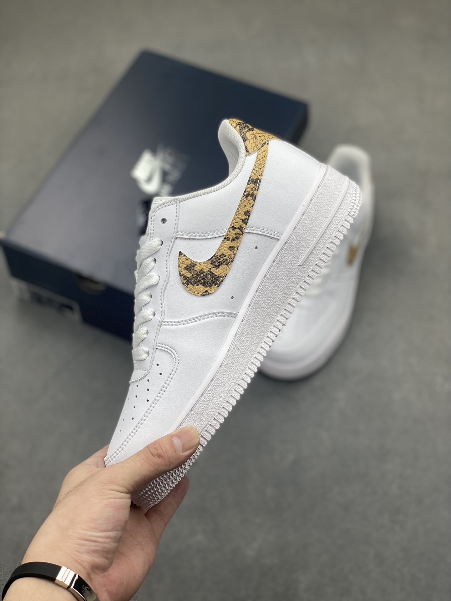 Nike Air Force 1 Low White Snakeskin Casual Sneakers AO1635-100 4 i1720645190 2124 1