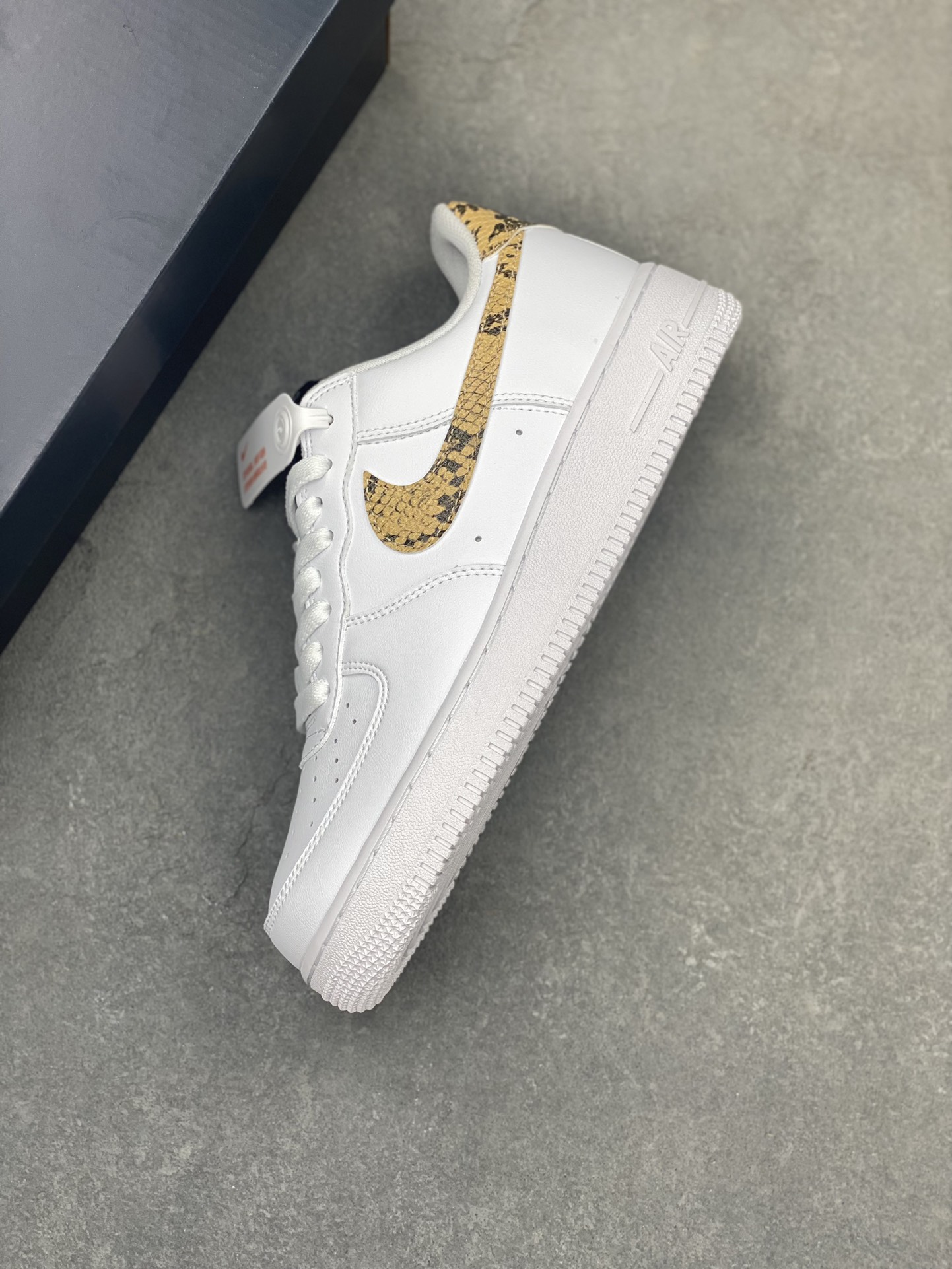 Nike Air Force 1 Low White Snakeskin Casual Sneakers AO1635-100 8 i1720645190 7975 0